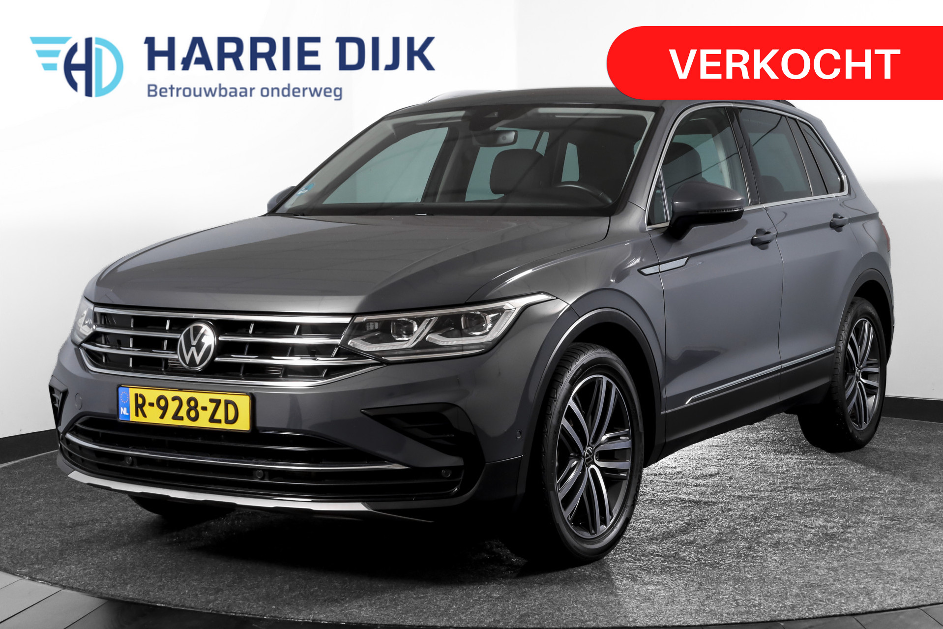 Volkswagen Tiguan 1.5 TSI 150 PK Life Business 2022 - voorkant