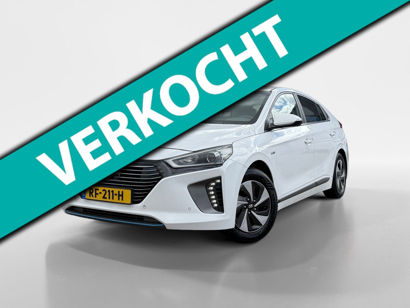 Hyundai Ioniq 1.6 GDi Premium / Leder / Schuifdak / Infinity Audio 2018 - voorkant