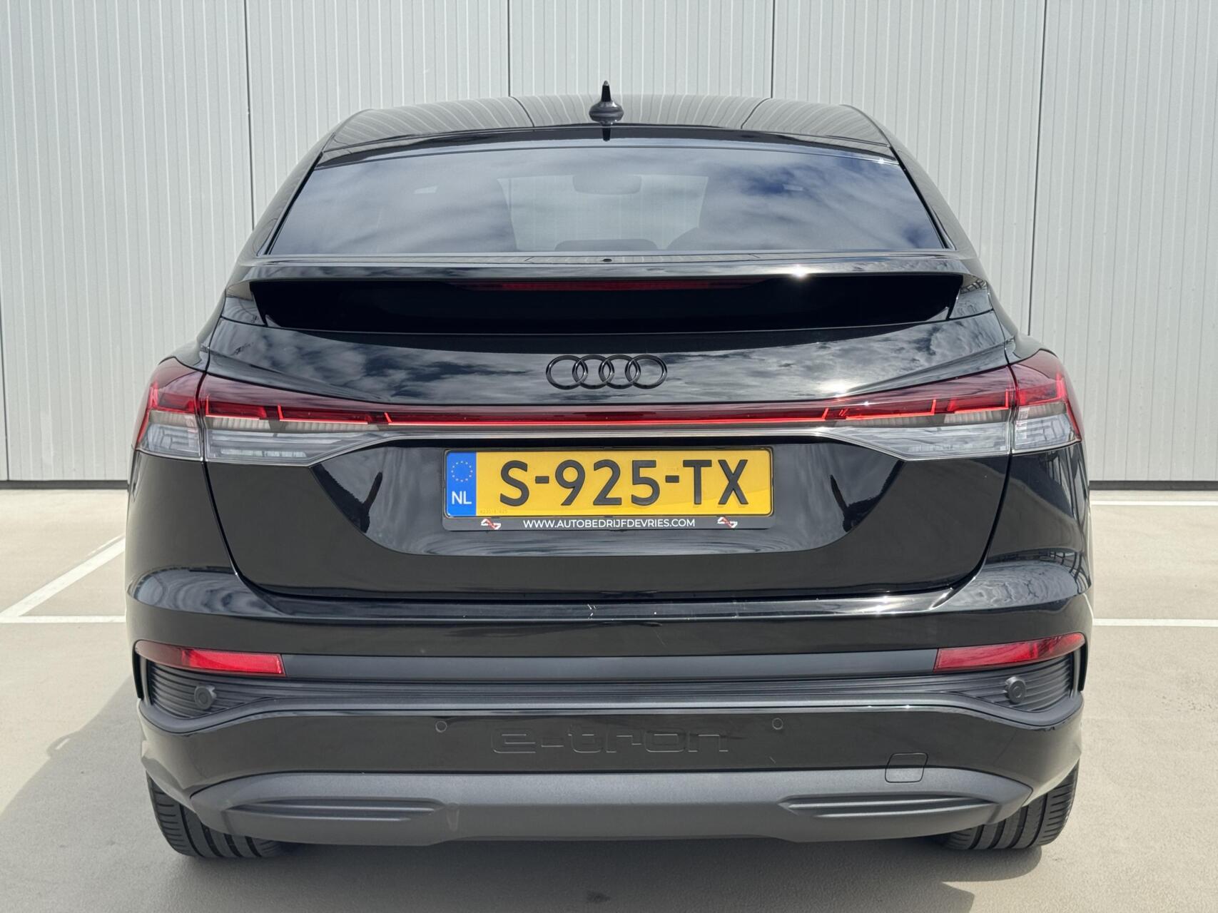 Foto van Audi Q4 Sportback 40 E-tron
