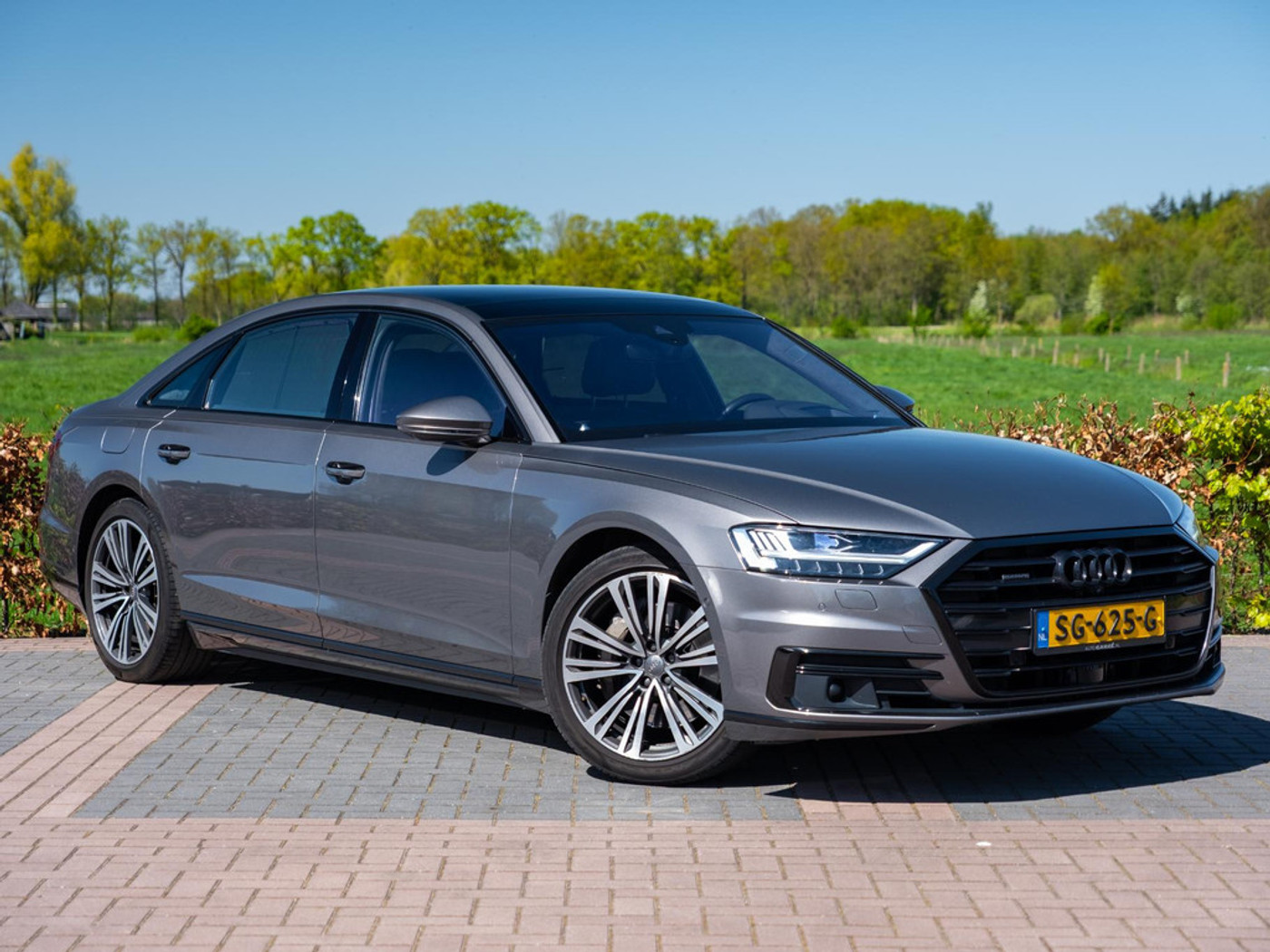 Foto van Audi A8 L