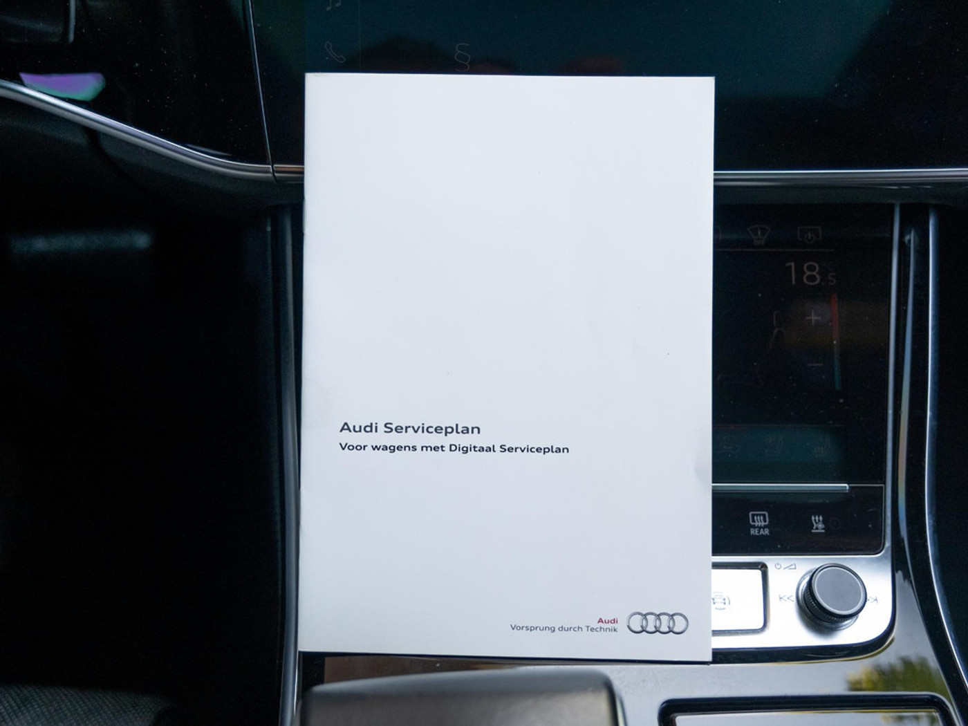 Foto van Audi A8 L