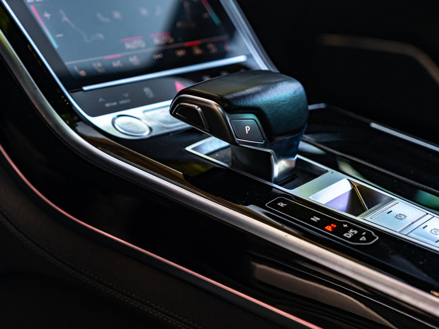 Foto van Audi A8 L