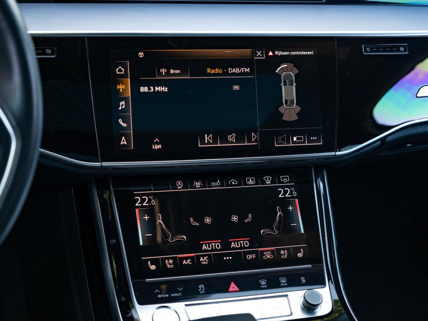 Foto van Audi A8 L