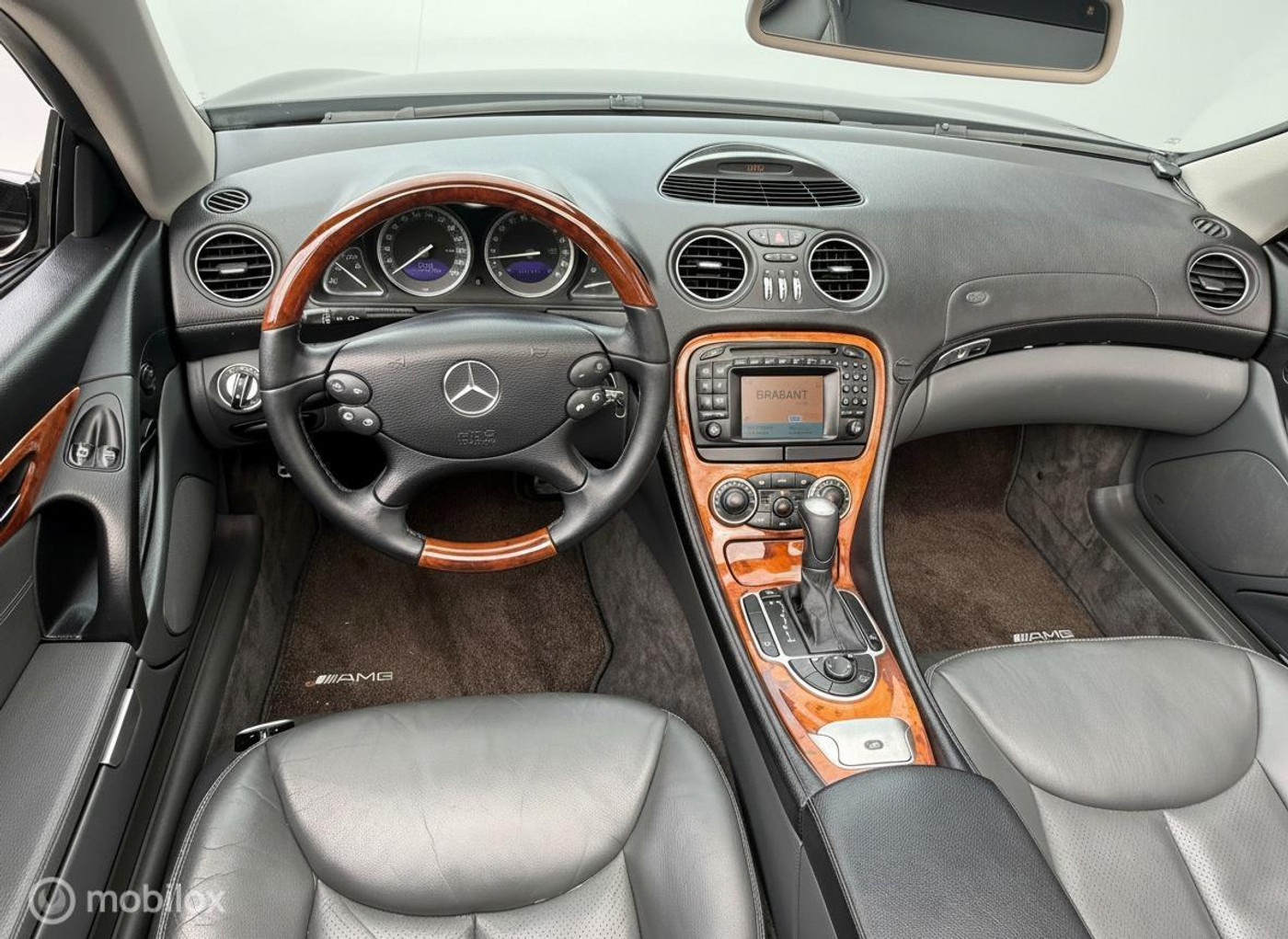 Foto van Mercedes-Benz SL 350