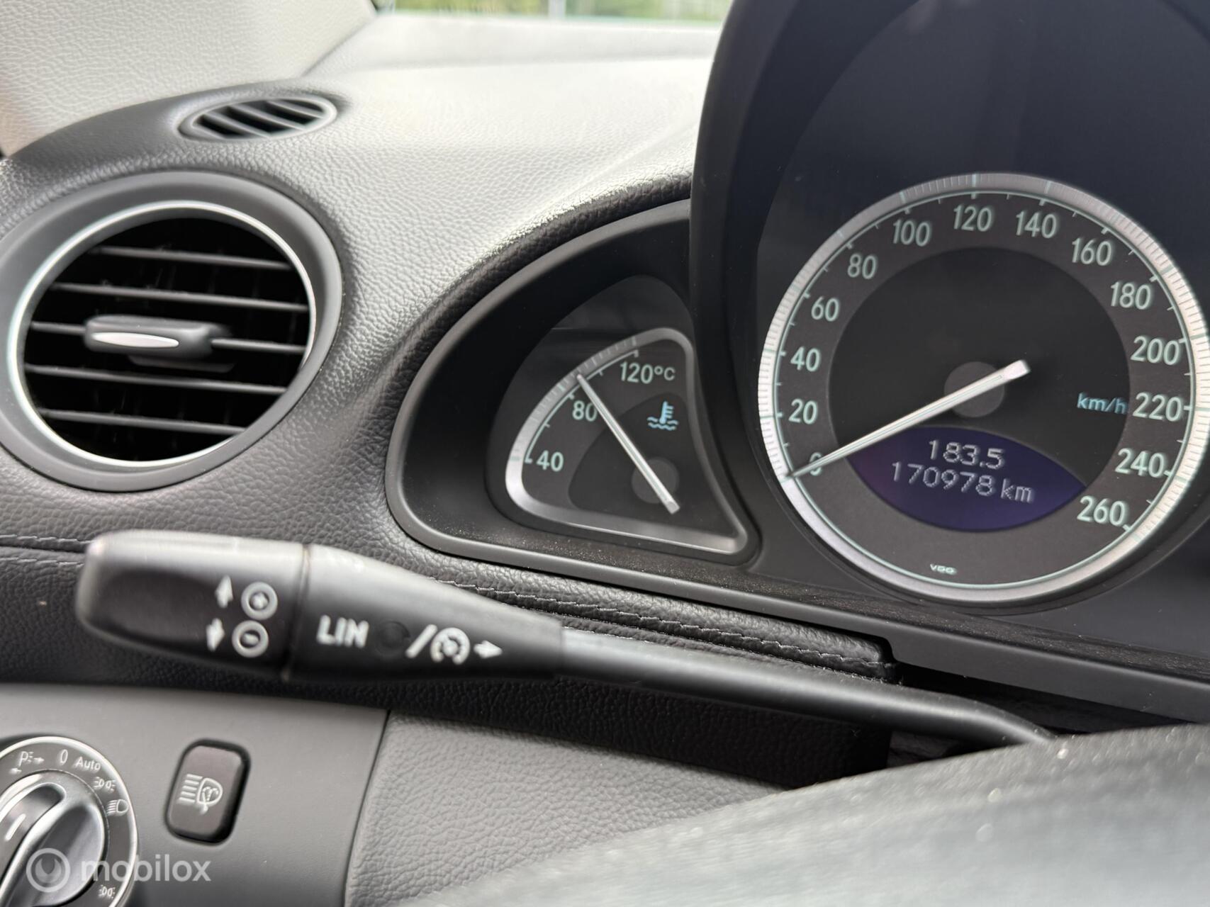 Foto van Mercedes-Benz SL 350