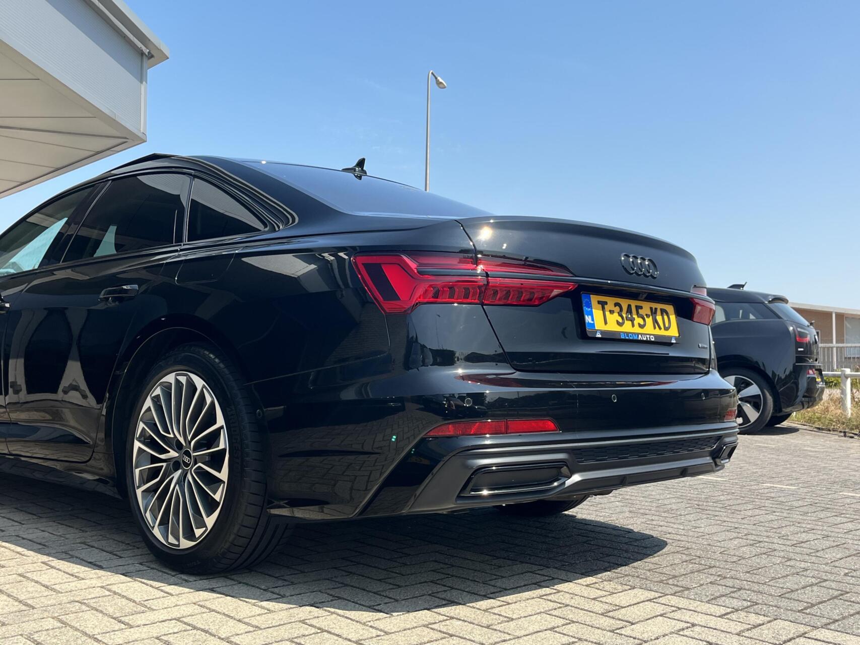 Foto van Audi A6 55 TFSI E