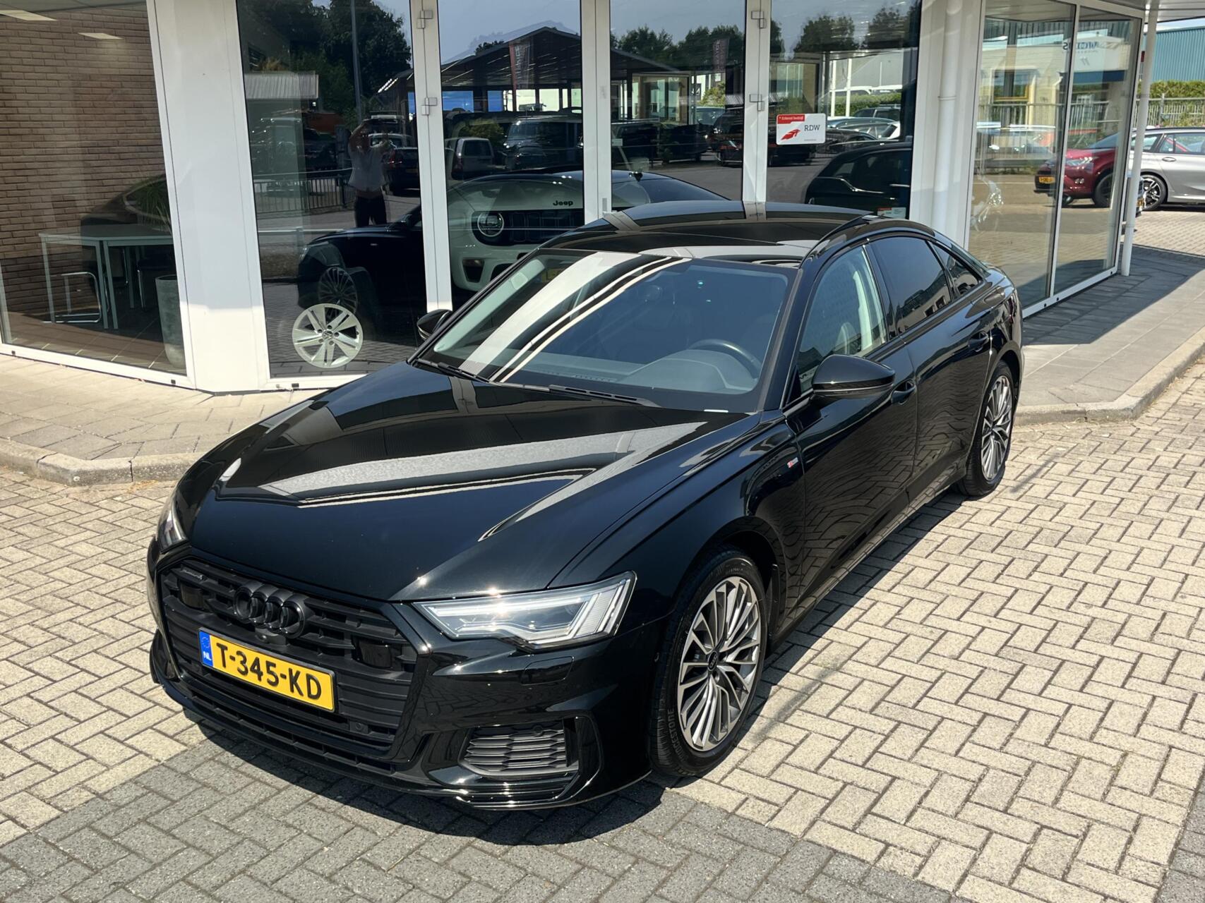 Foto van Audi A6 55 TFSI E