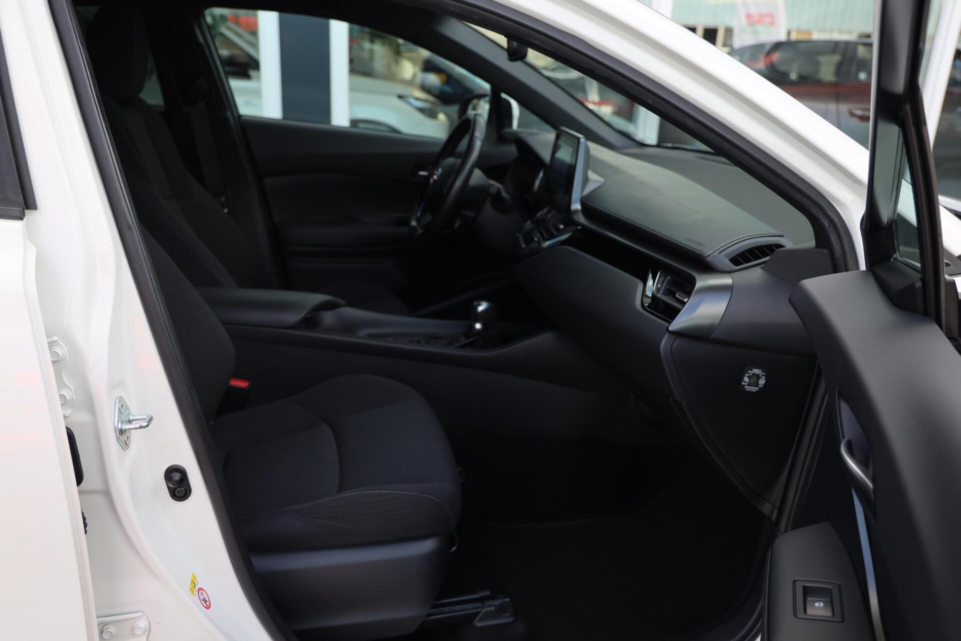 Foto van Toyota Toyota C-hr