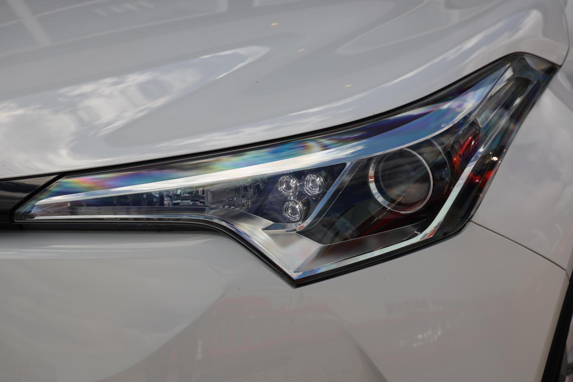 Foto van Toyota Toyota C-hr
