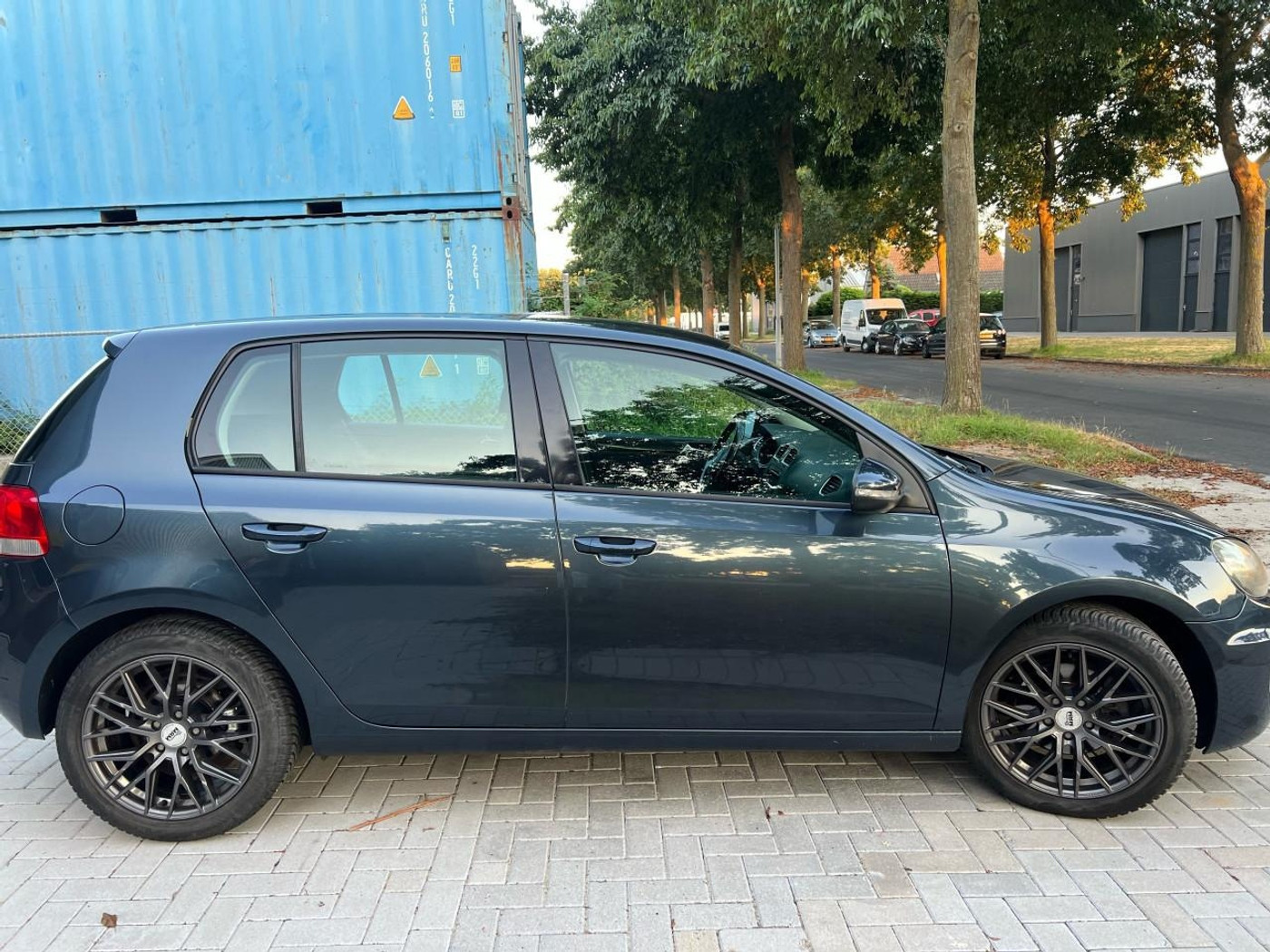 Foto van Toyota Toyota Avensis