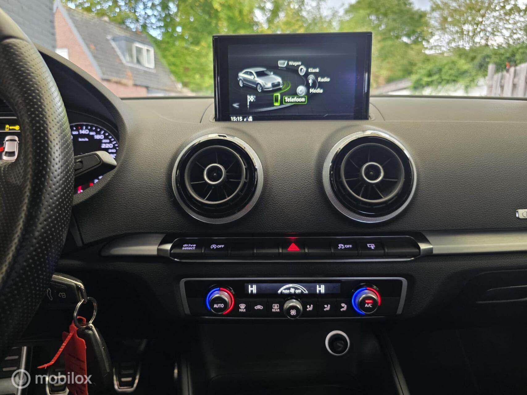 Foto van Audi A3 Limousine