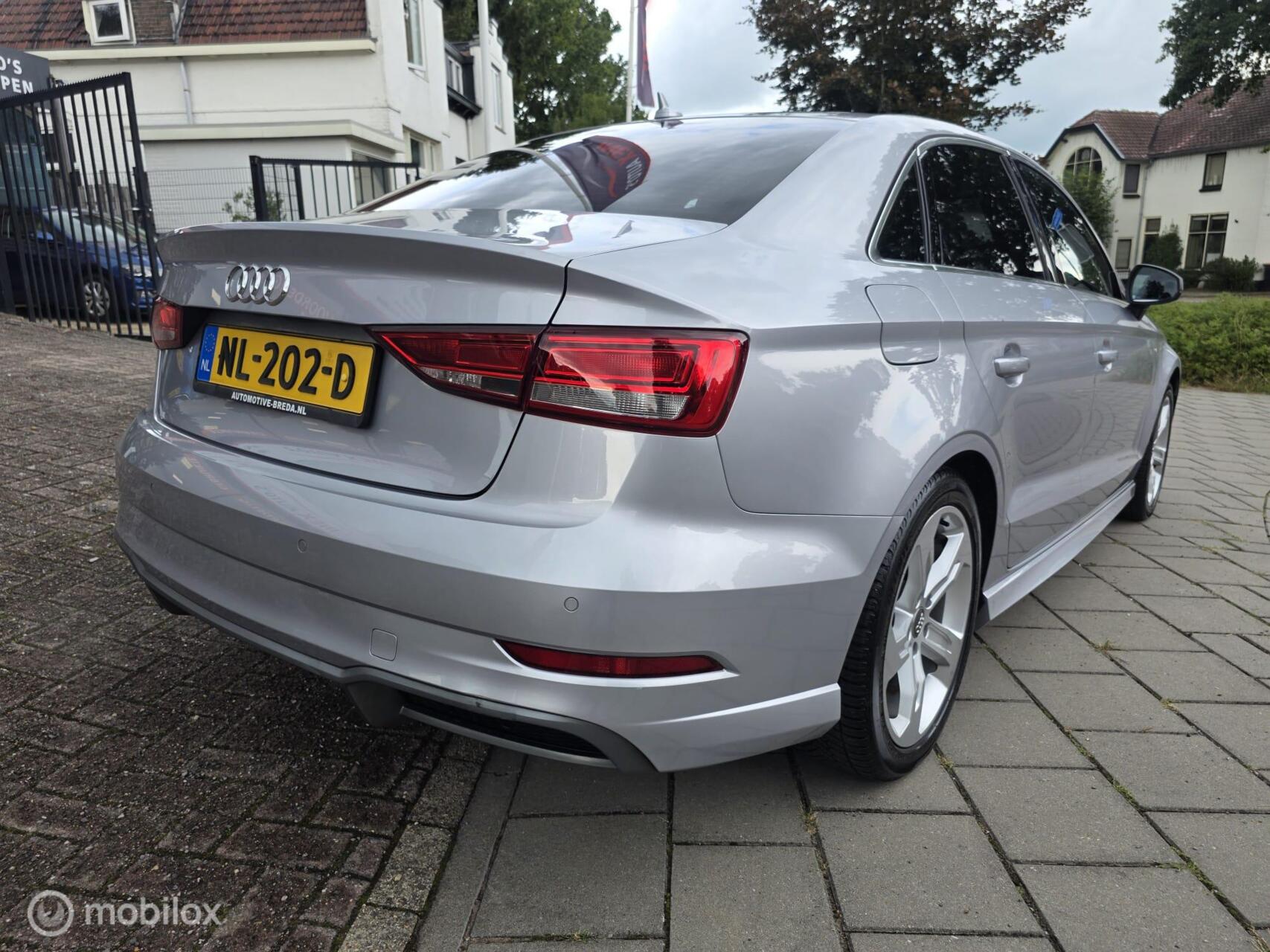 Foto van Audi A3 Limousine