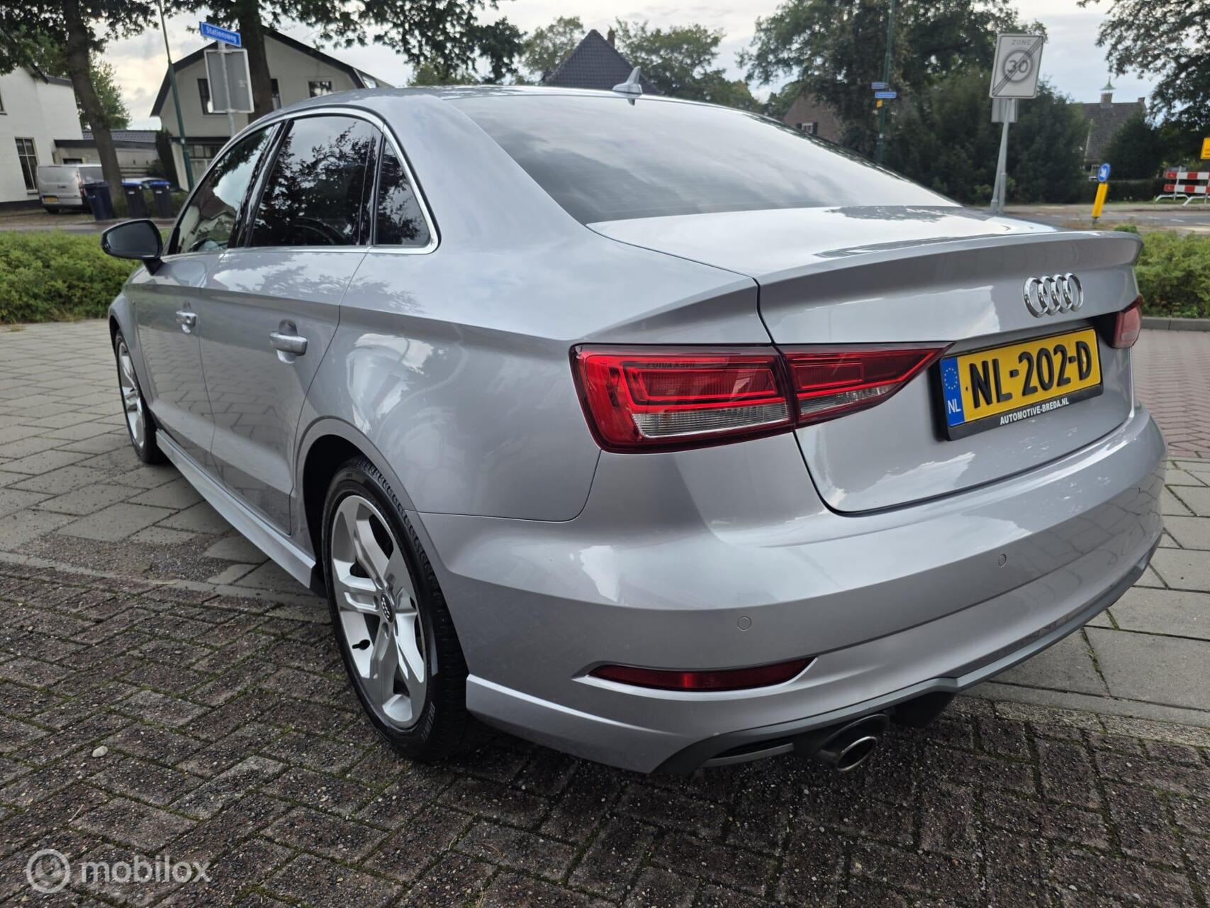 Foto van Audi A3 Limousine