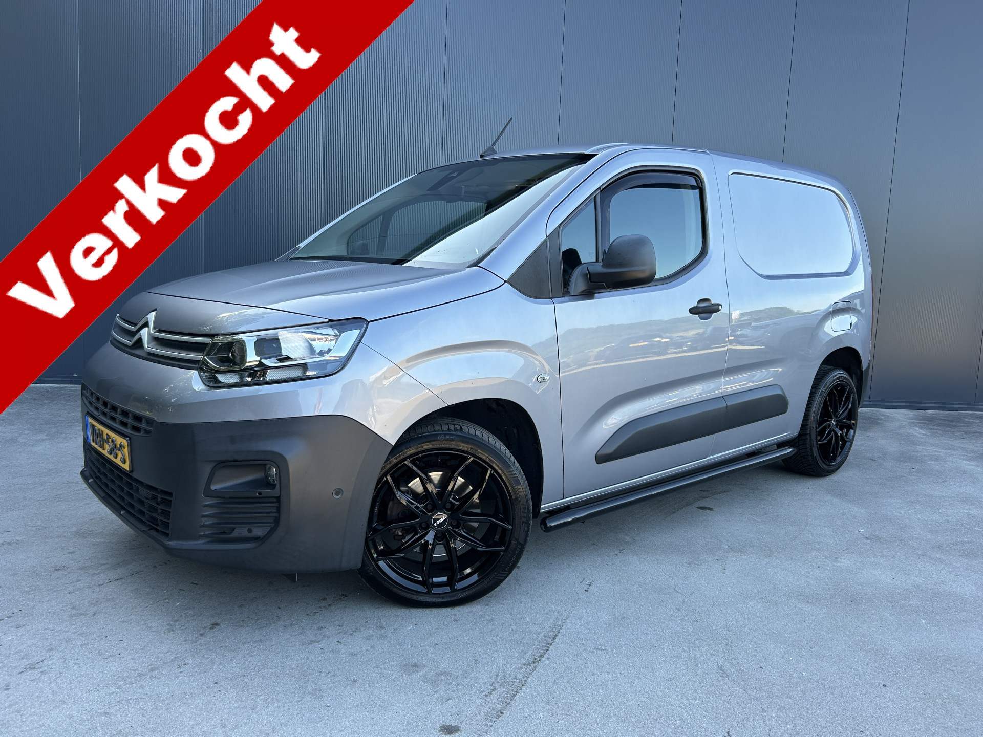 Citroen Berlingo 1.5 BlueHDI AUTOMAAT 3 PERS 1e EIGENAAR CAMERA NAVI CRUISE AIRCO LMV 2019 - voorkant