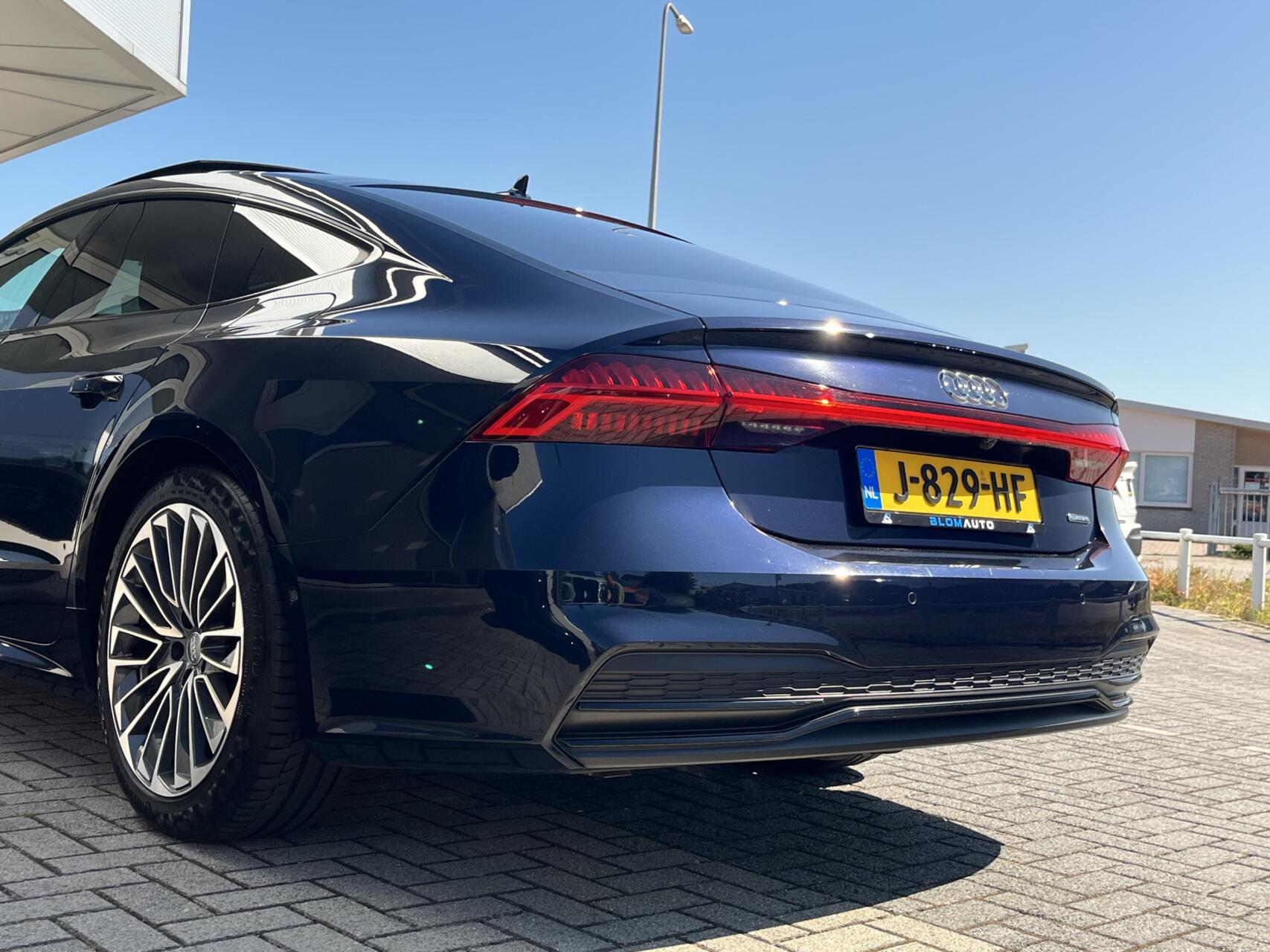 Foto van Audi A7 55 TFSI E