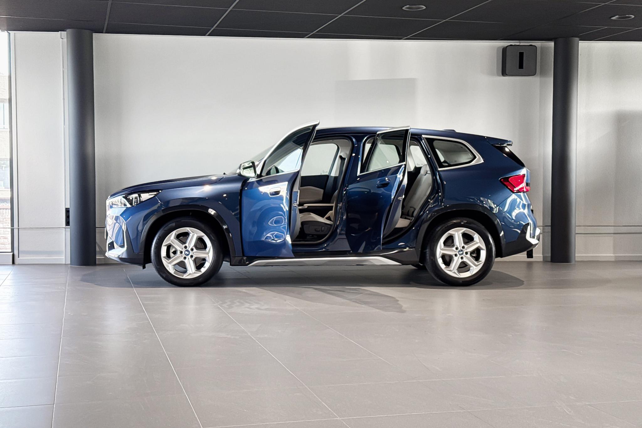 Foto van BMW Ix1 Edrive20