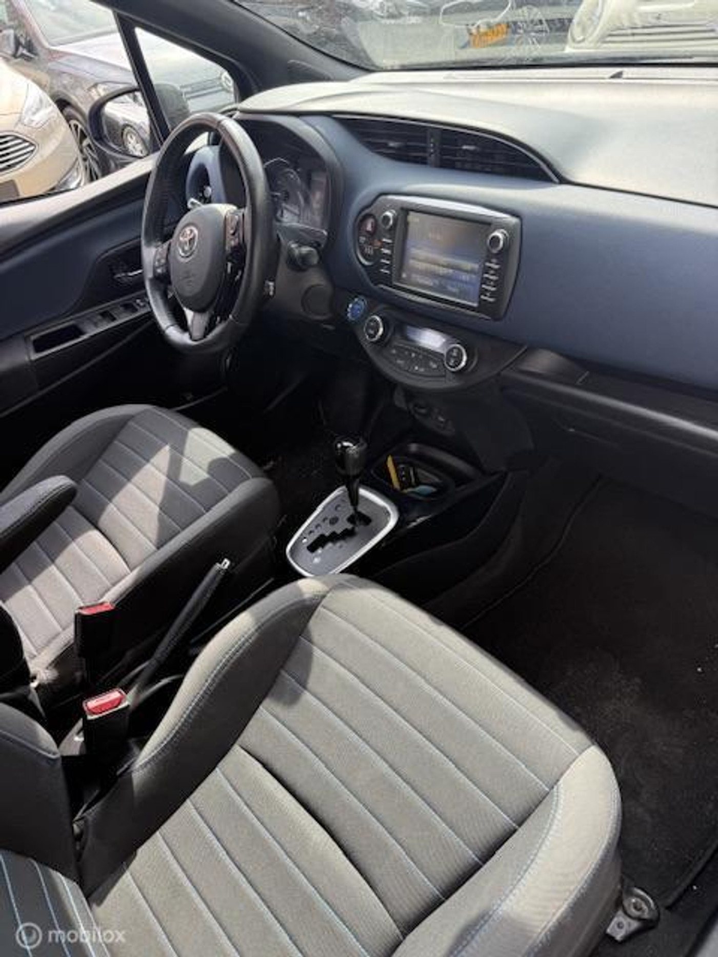 Foto van Toyota Toyota Yaris Hybrid