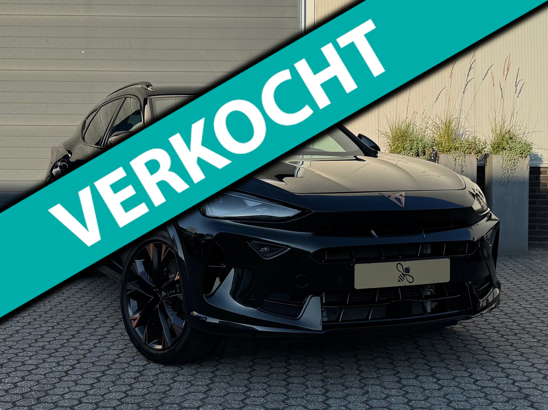 Cupra Formentor E-hybrid VZ Performance 1.5 TSI e-Hybrid 272pk DSG| Sennheiser | 19" Artic Copper | Zwenkbare trekhaak | DCC 2024 - voorkant