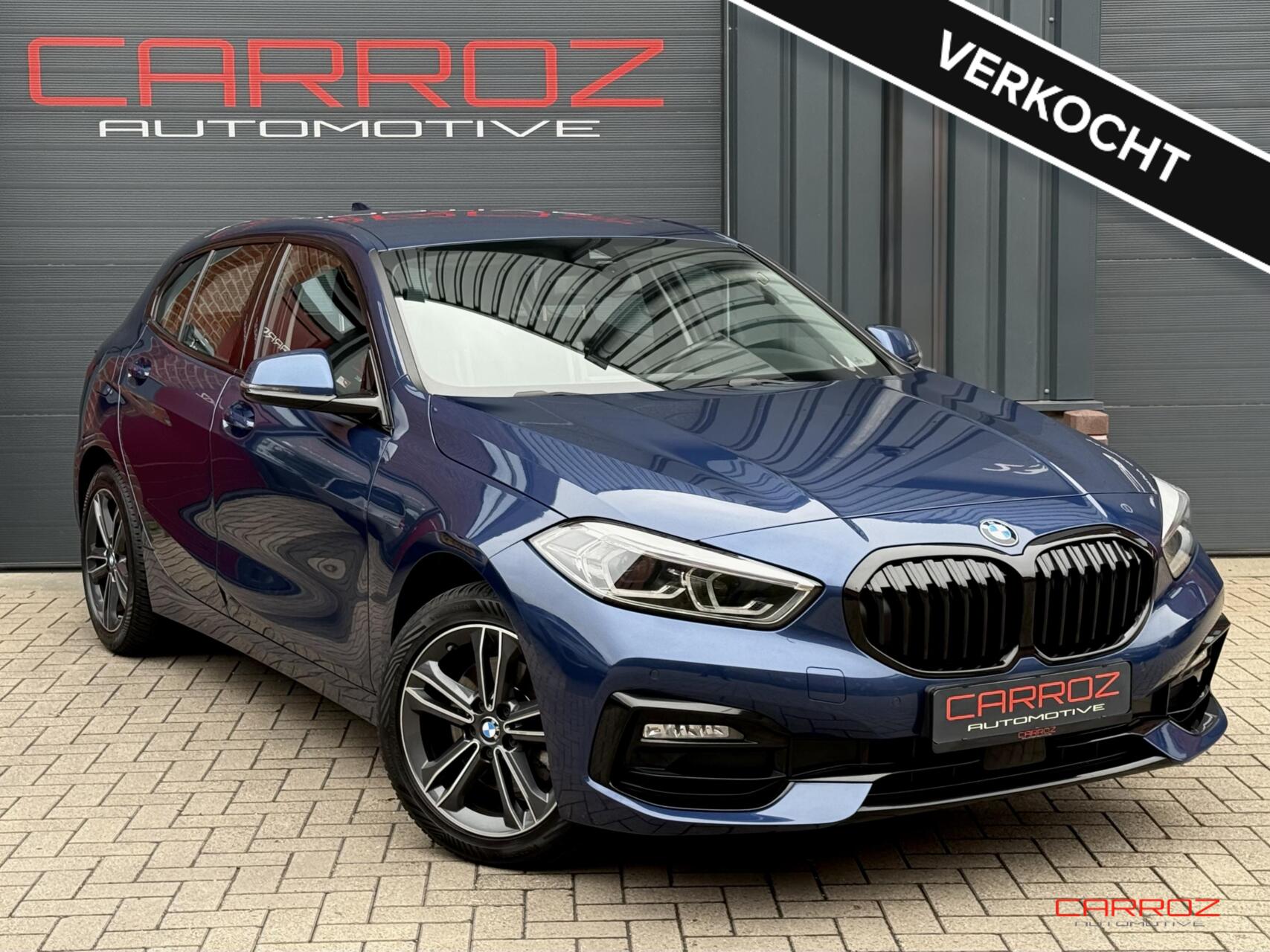 BMW 1 Series 118i Sport Line LED CarPlay Cruise Ambiance 2021 - voorkant