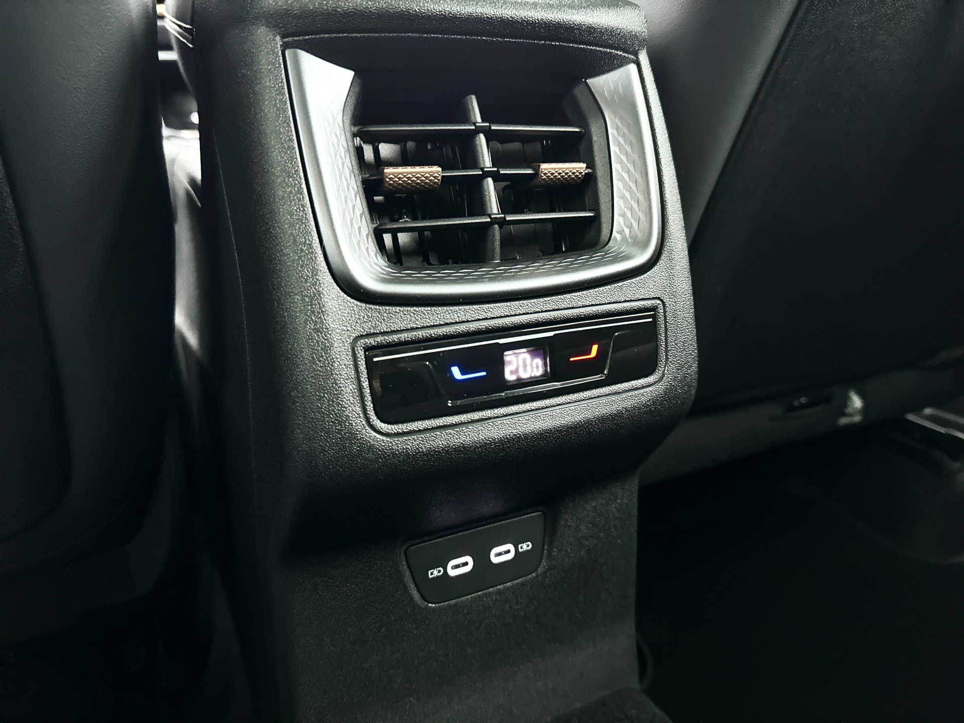 Foto van Cupra Terramar E-hybrid