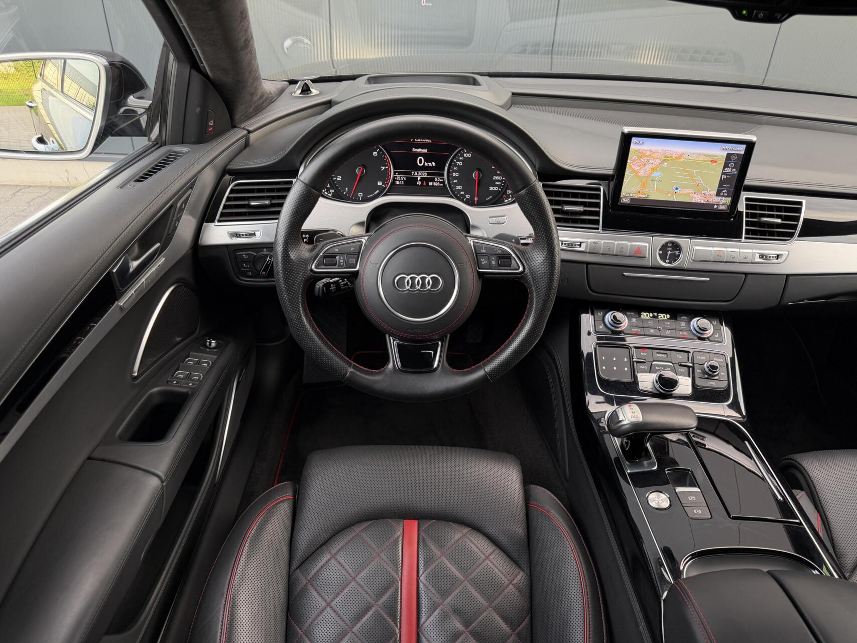Foto van Audi A8