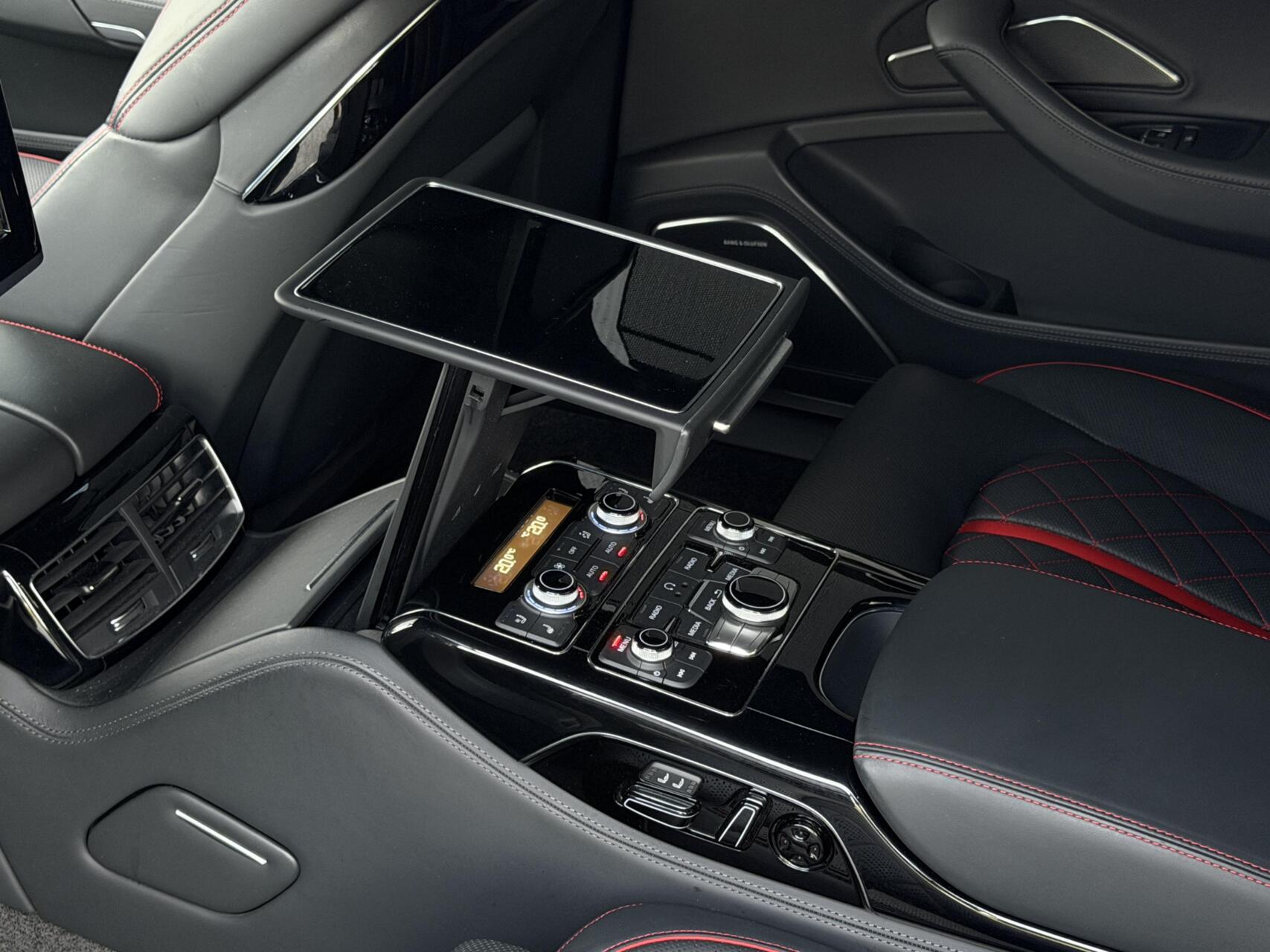 Foto van Audi A8