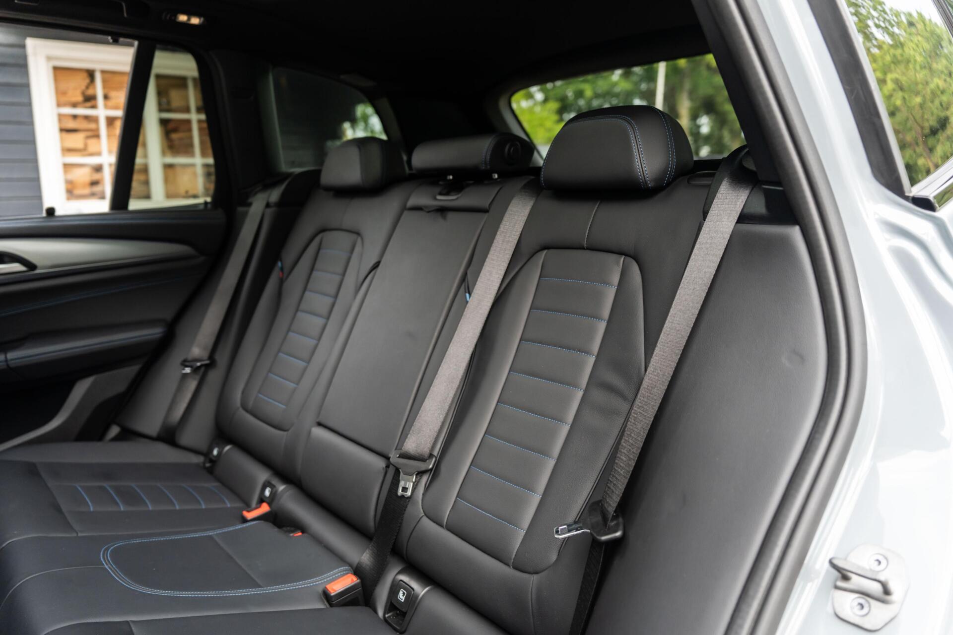 Foto van BMW X3 Xdrive30e