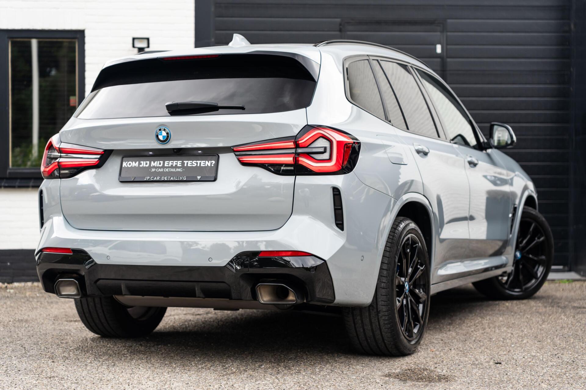 Foto van BMW X3 Xdrive30e