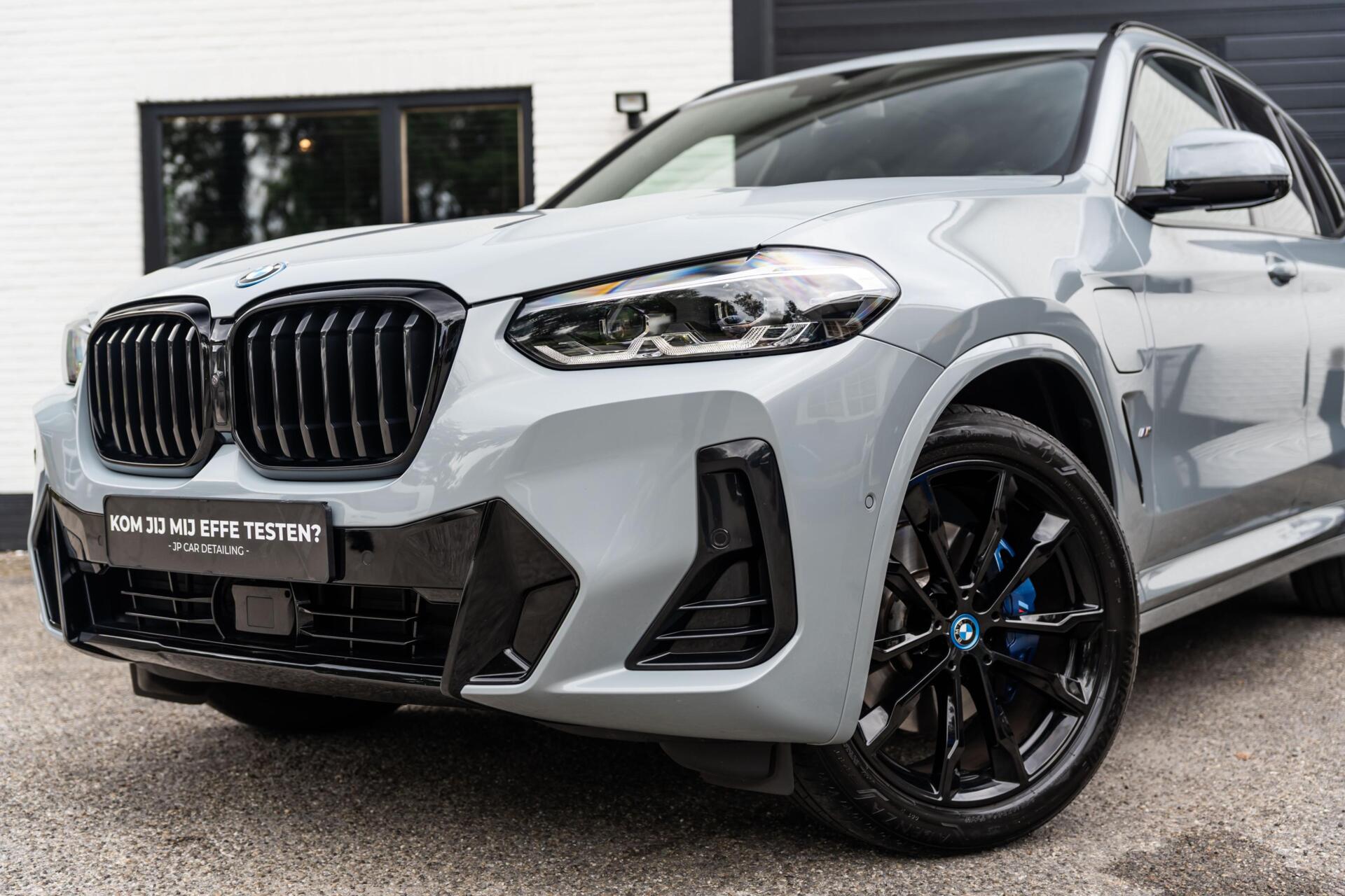 Foto van BMW X3 Xdrive30e