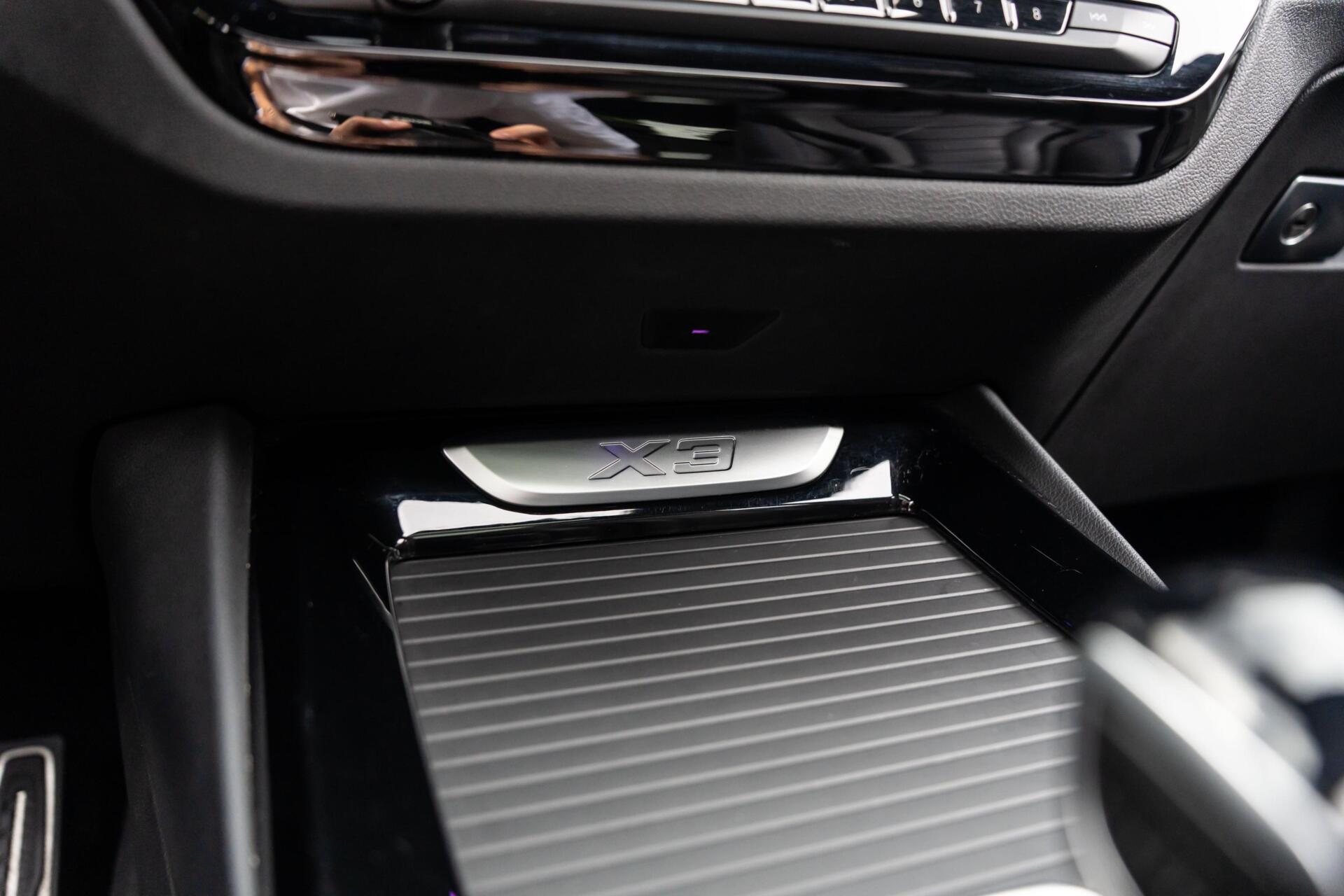 Foto van BMW X3 Xdrive30e