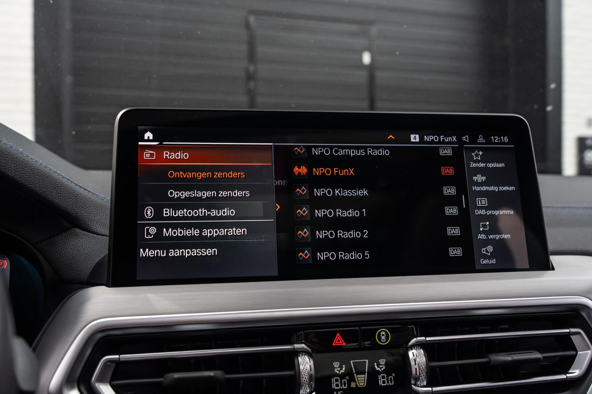 Foto van BMW X3 Xdrive30e
