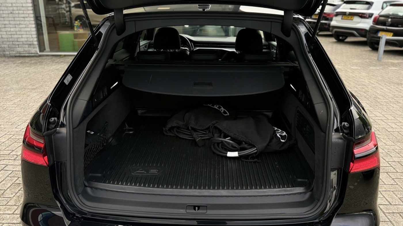 Foto van Audi A6 Avant 55 TFSI E
