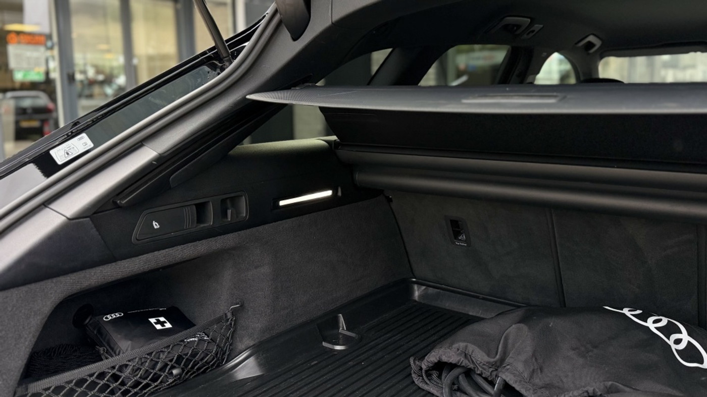 Foto van Audi A6 Avant 55 TFSI E