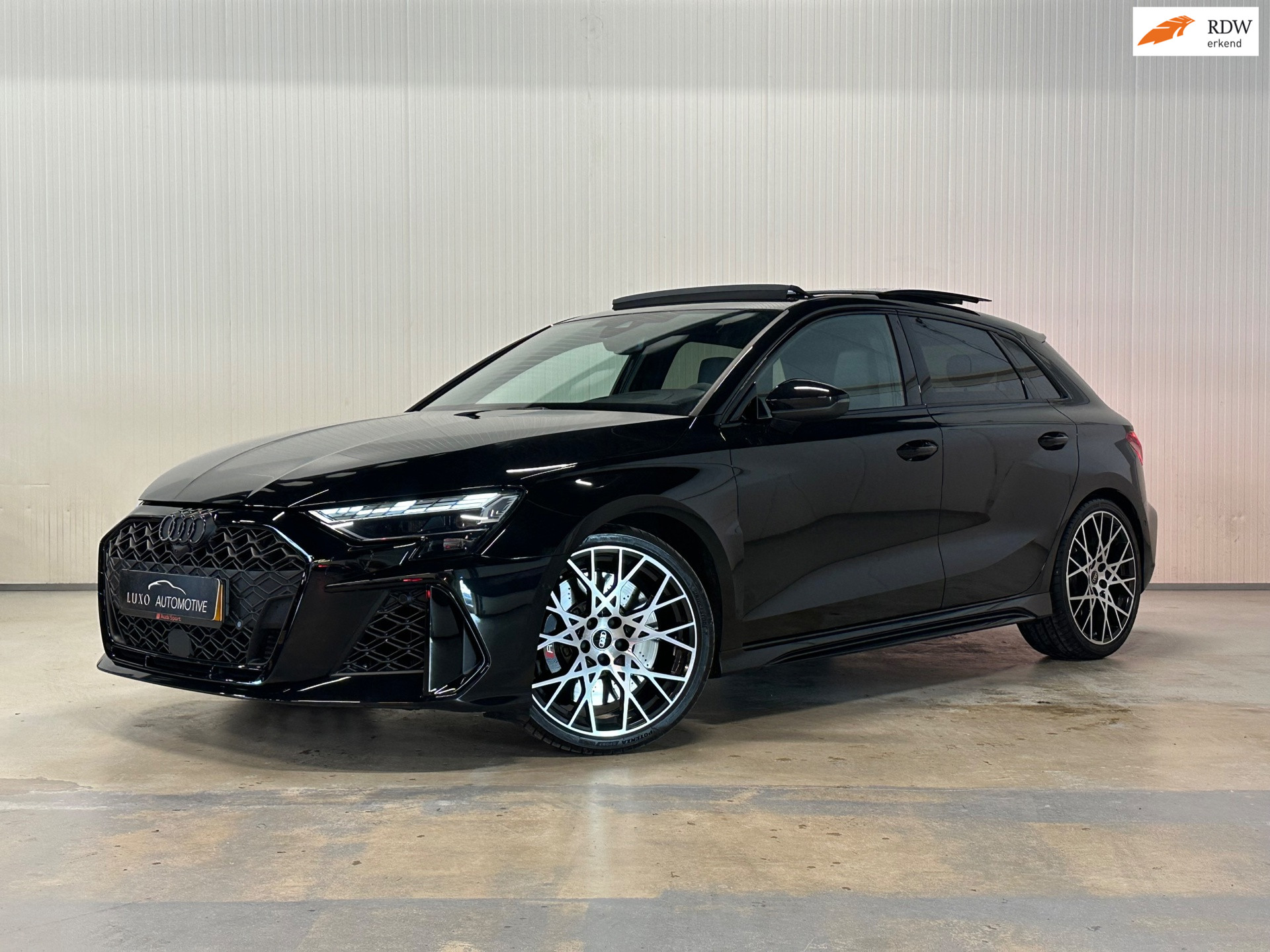 Audi RS 3 Sportback 2.5 TFSI RS 3 quattro | FACELIFT | HUD | SONOS | KUIPSTOELEN | FULL OPTIONS 2024 - voorkant