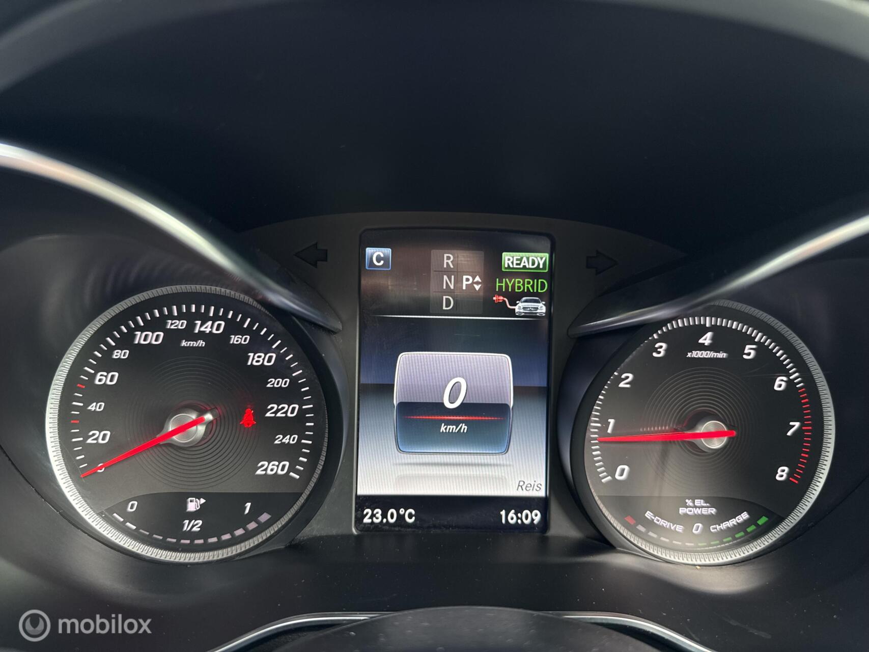 Foto van Mercedes-Benz GLC 350 E 4Matic
