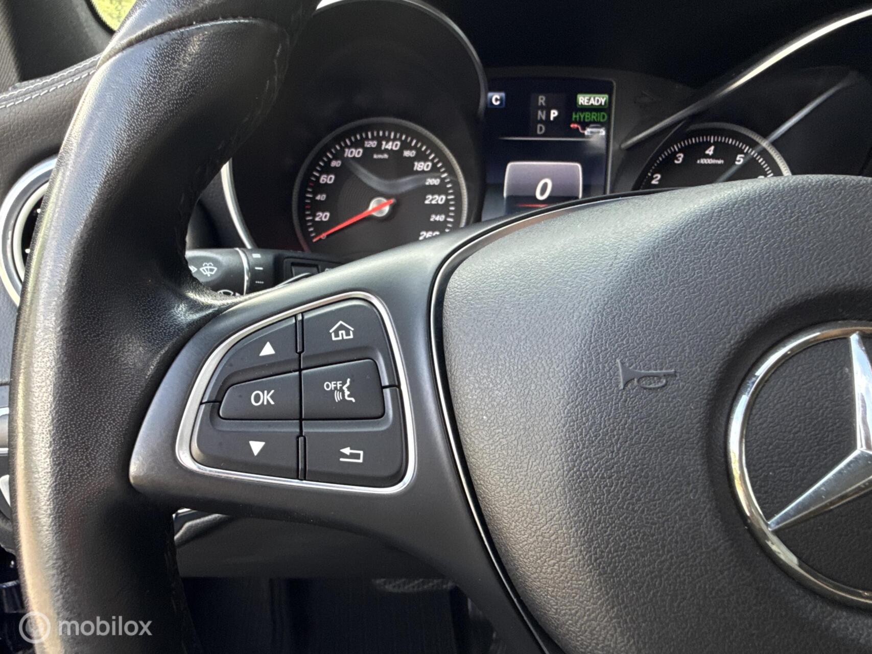 Foto van Mercedes-Benz GLC 350 E 4Matic