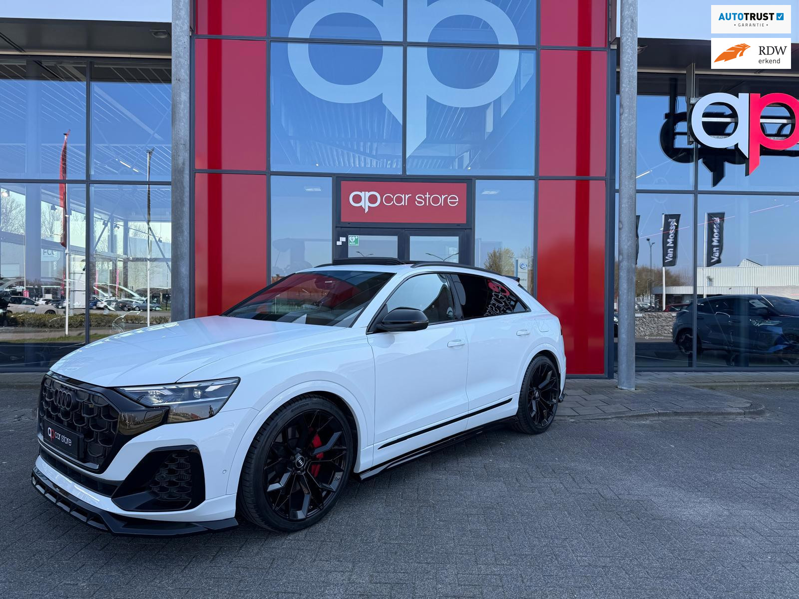 Audi Q8 60 TFSI E 60 TFSI e quattro Pro Line S Competition 2024 - voorkant