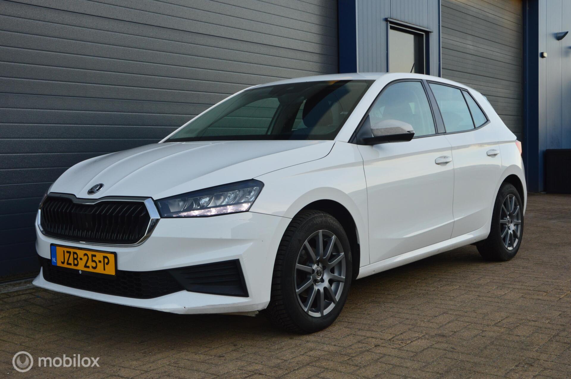 Skoda Fabia 1.0 TSI Active 2022 - voorkant