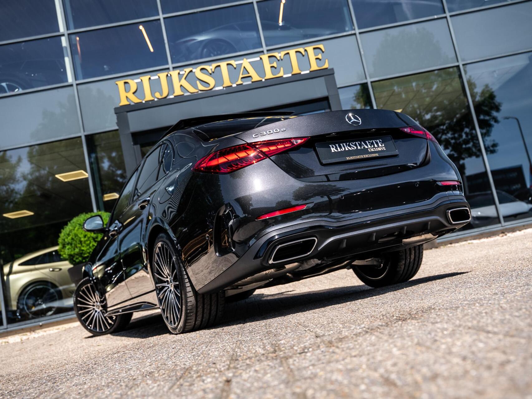 Foto van Mercedes-Benz C 300 E