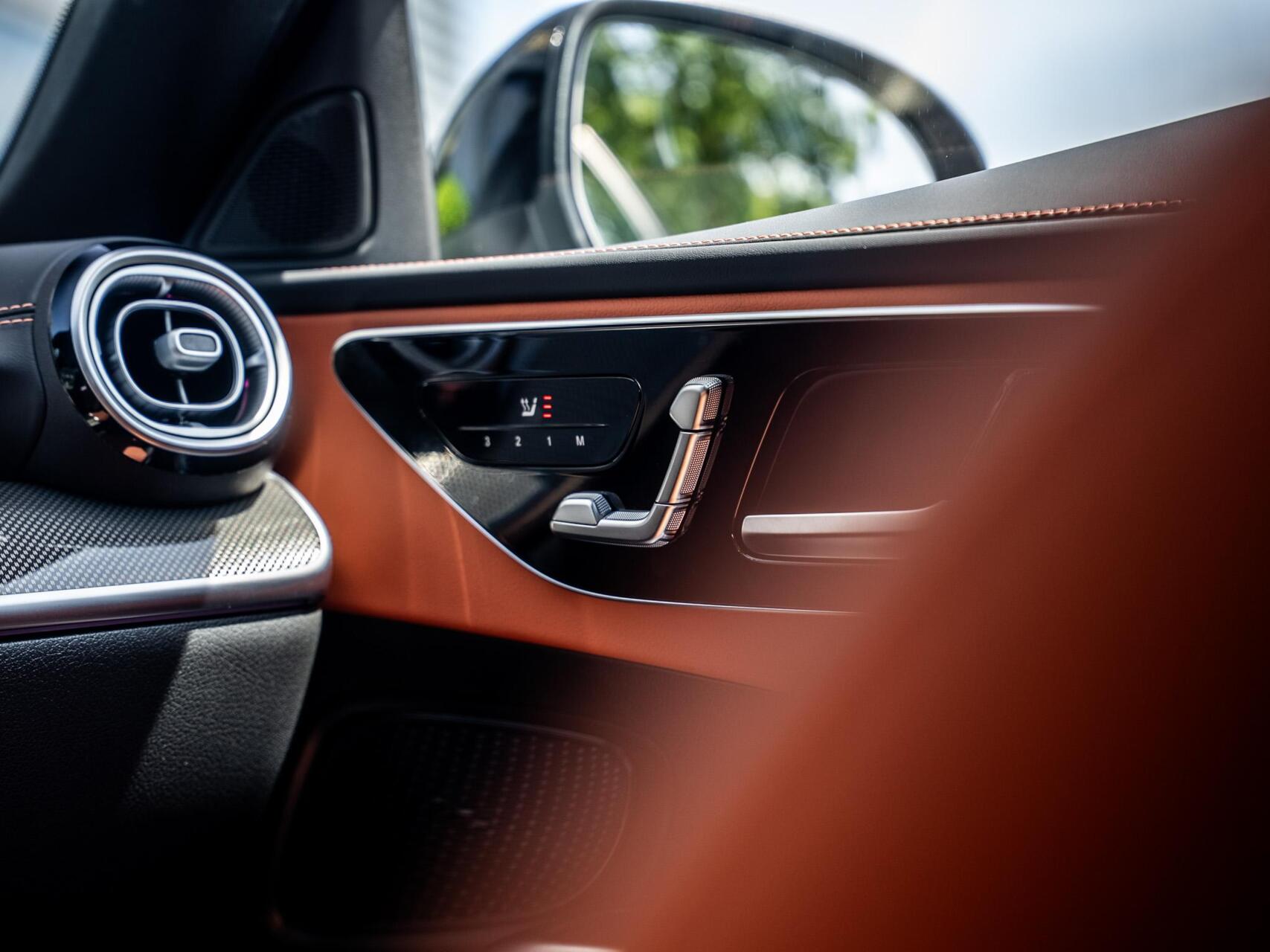 Foto van Mercedes-Benz C 300 E