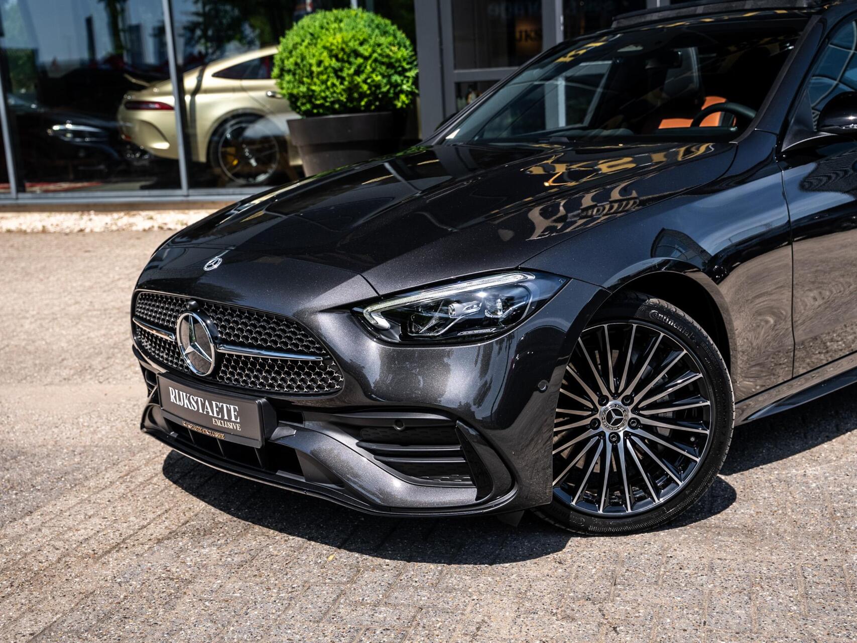 Foto van Mercedes-Benz C 300 E