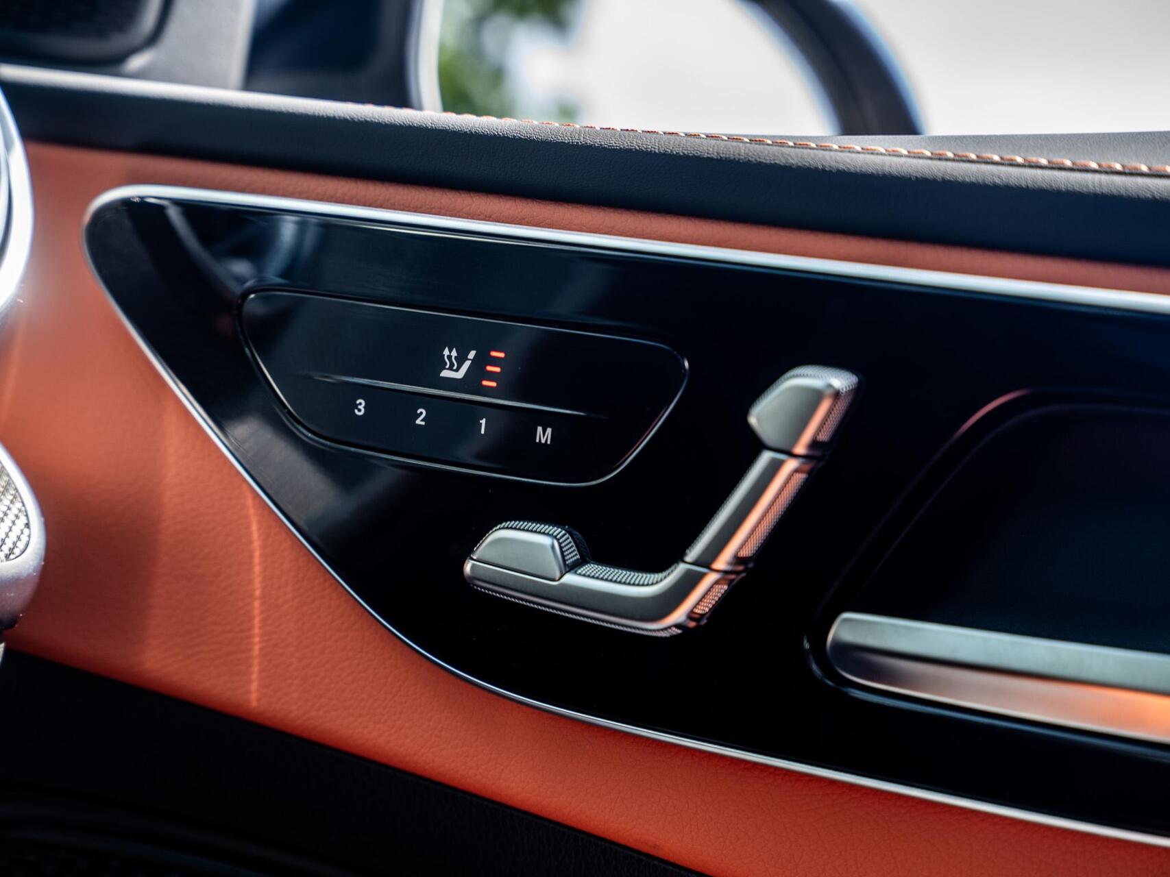Foto van Mercedes-Benz C 300 E