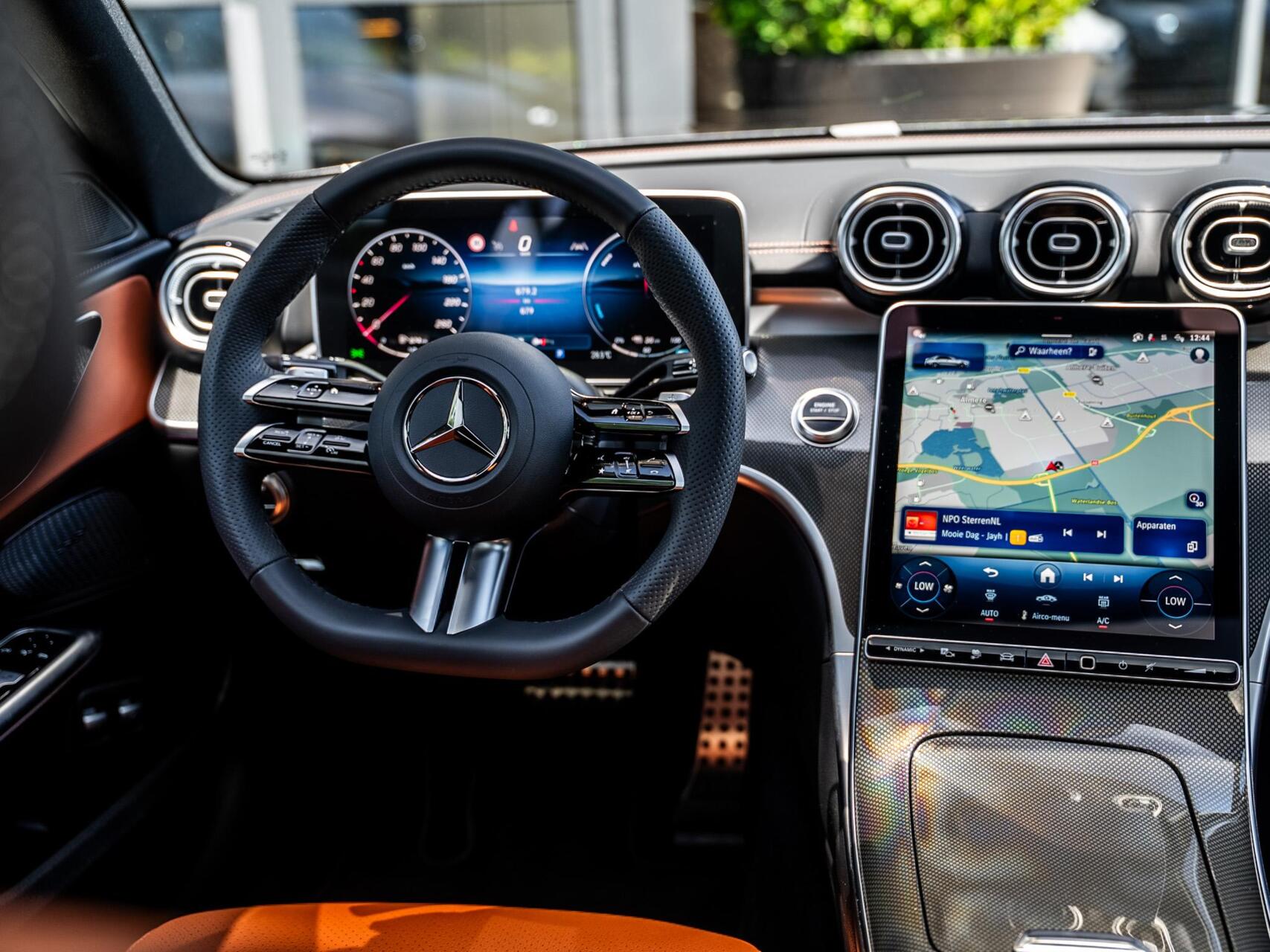 Foto van Mercedes-Benz C 300 E