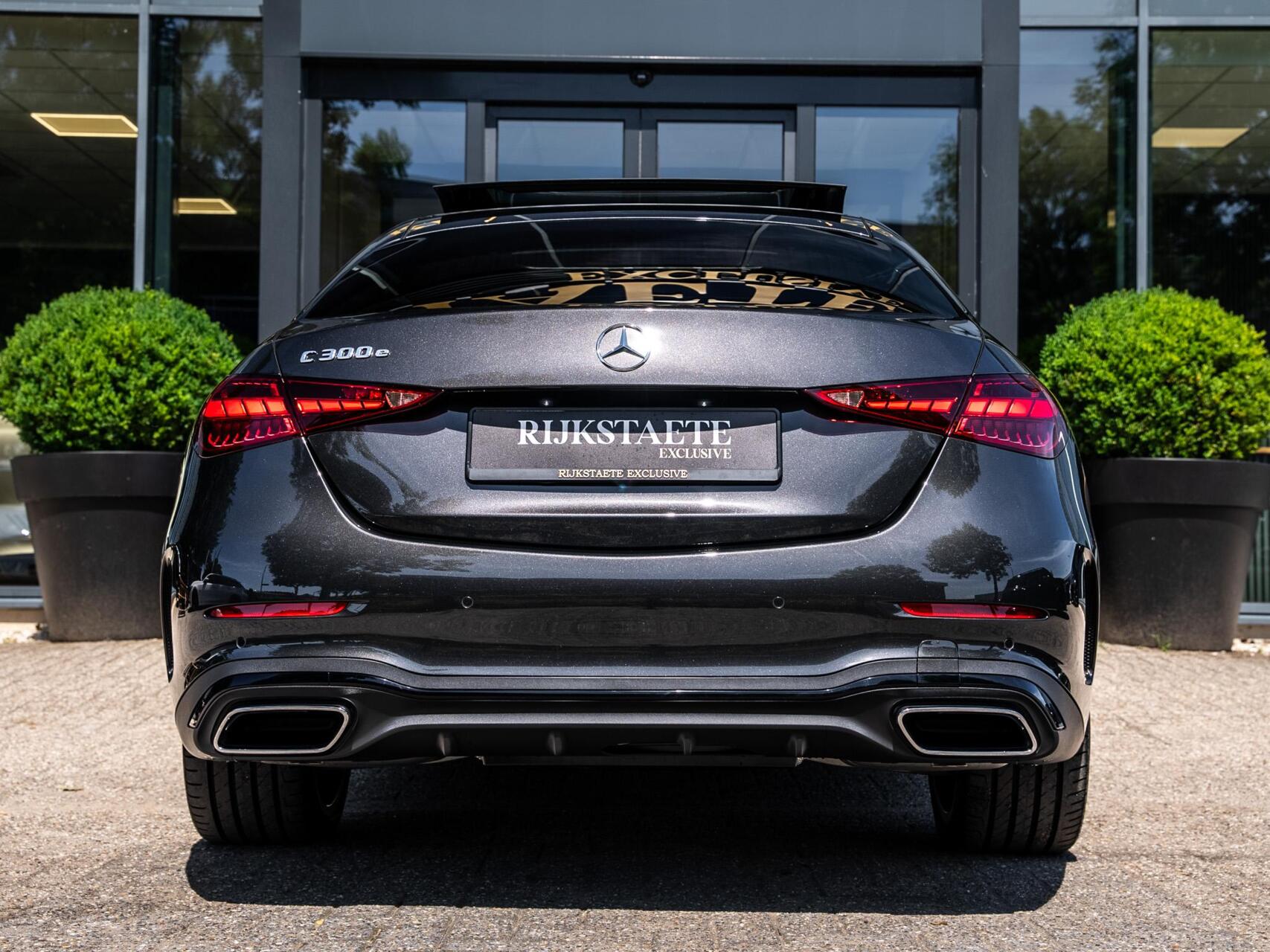 Foto van Mercedes-Benz C 300 E