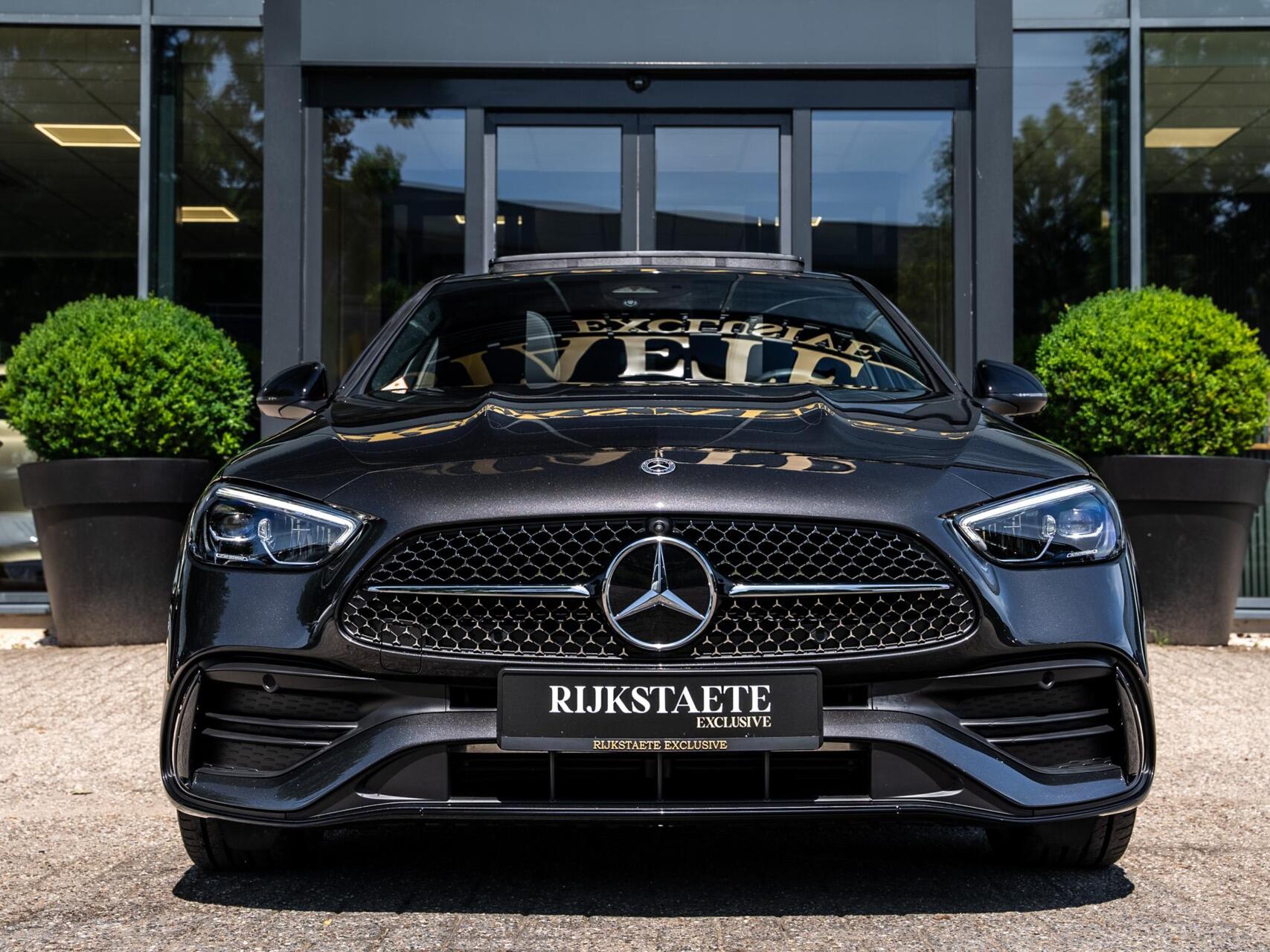 Foto van Mercedes-Benz C 300 E