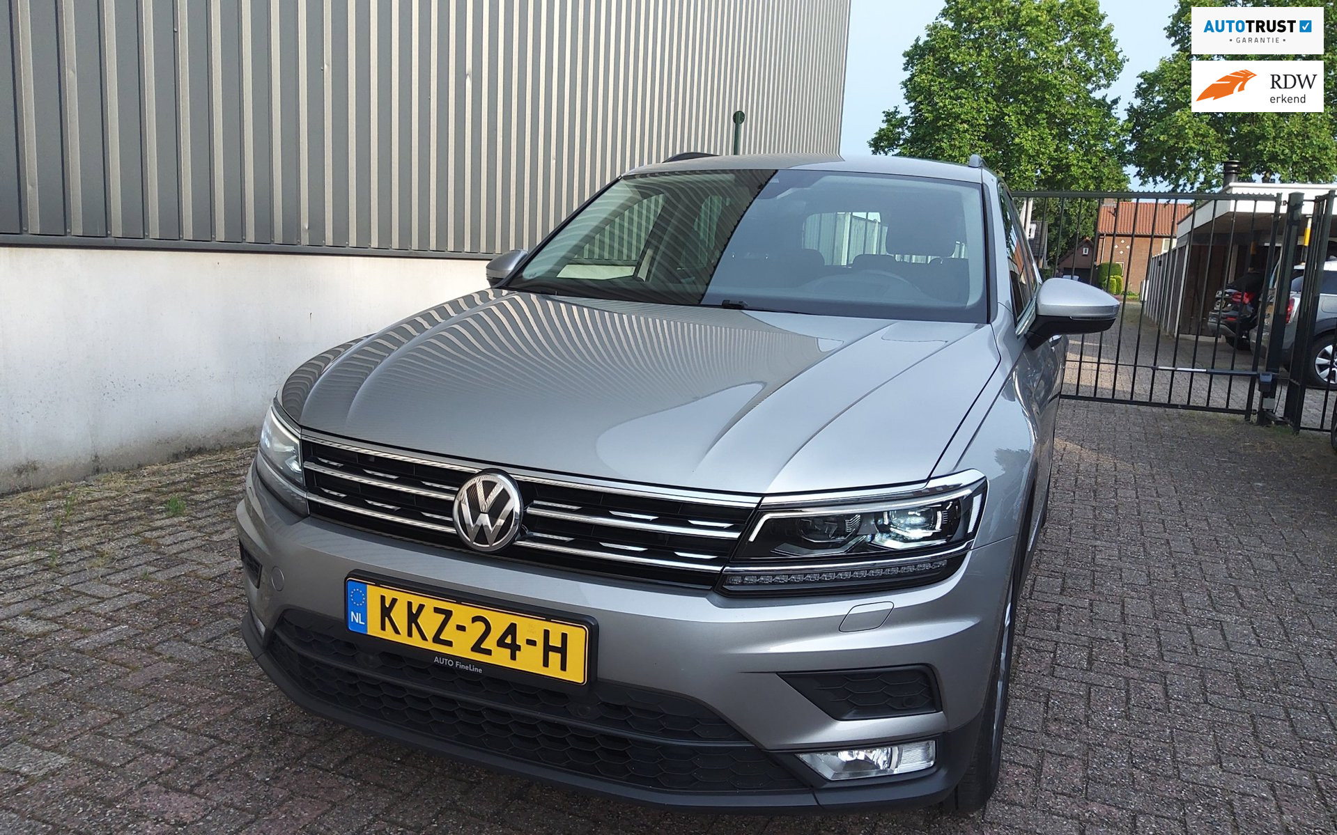 Volkswagen Tiguan 1.4 TSI Highline|LED-NAV-ADP.CRSE-CarPlay® 2016 - voorkant