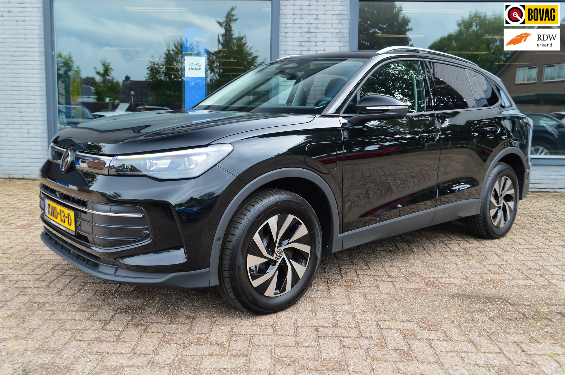 Volkswagen Tiguan NIEUW 1.5 eHybrid Life Edition SUPERDEAL! STOEL/STUUR VEWRW> 360 CAMERA 2026 - voorkant