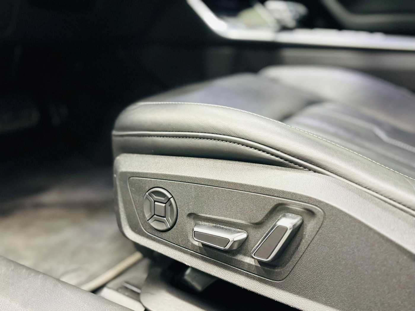 Foto van Audi A6 Avant 55 TFSI E