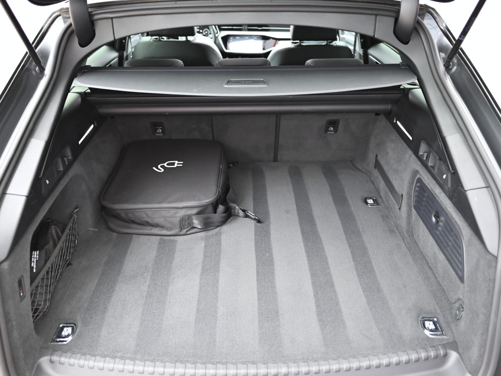 Foto van Audi A6 Avant 55 TFSI E