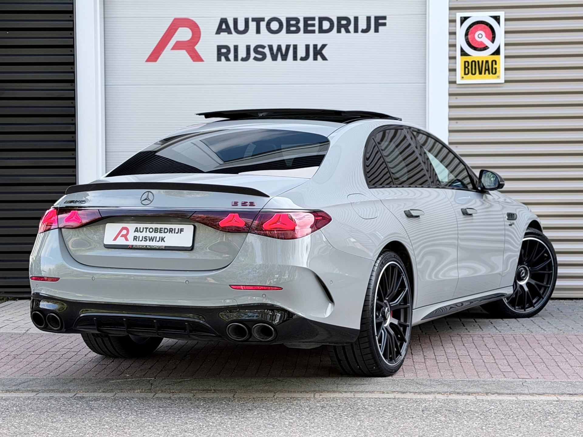 Foto van Mercedes-Benz AMG E 53 Hybrid